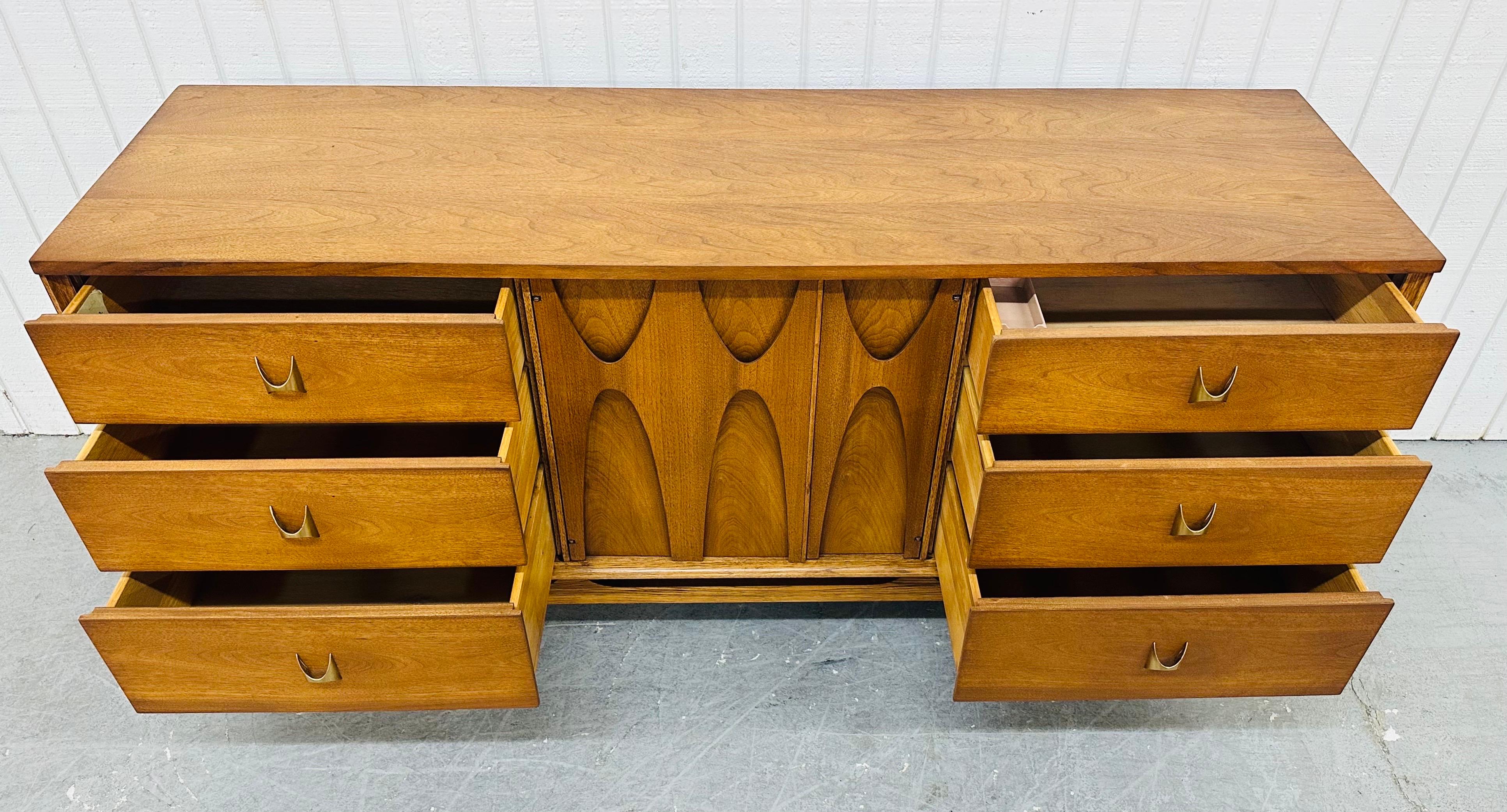 Mid-Century Modern Broyhill Brasilia Walnut 9-Drawer Dresser 1