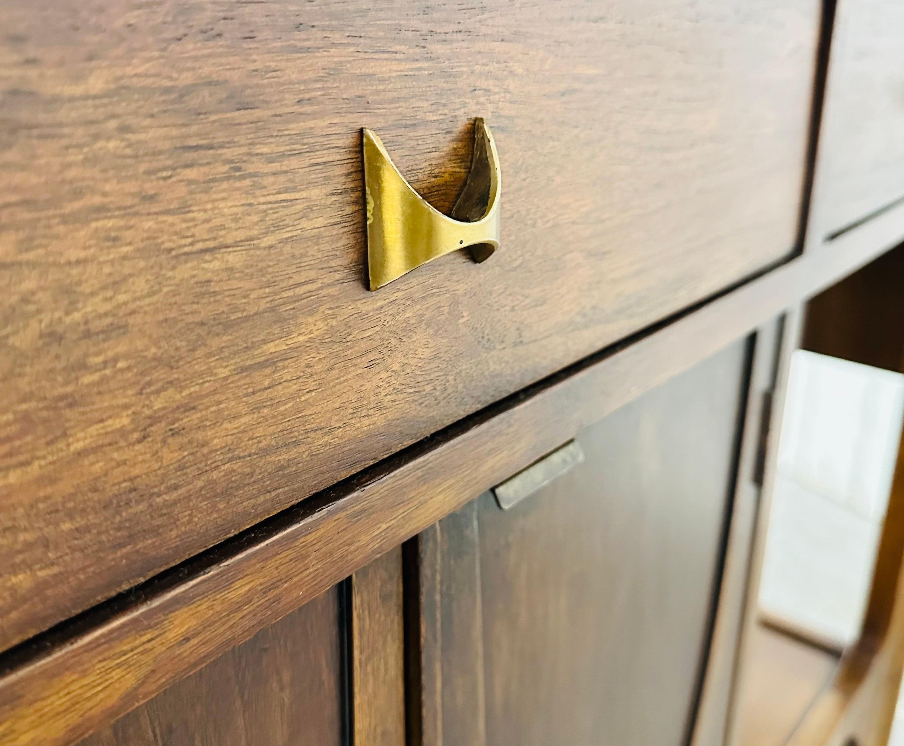 Mid-Century Modern Broyhill Brasilia Walnut Bar Cart 4