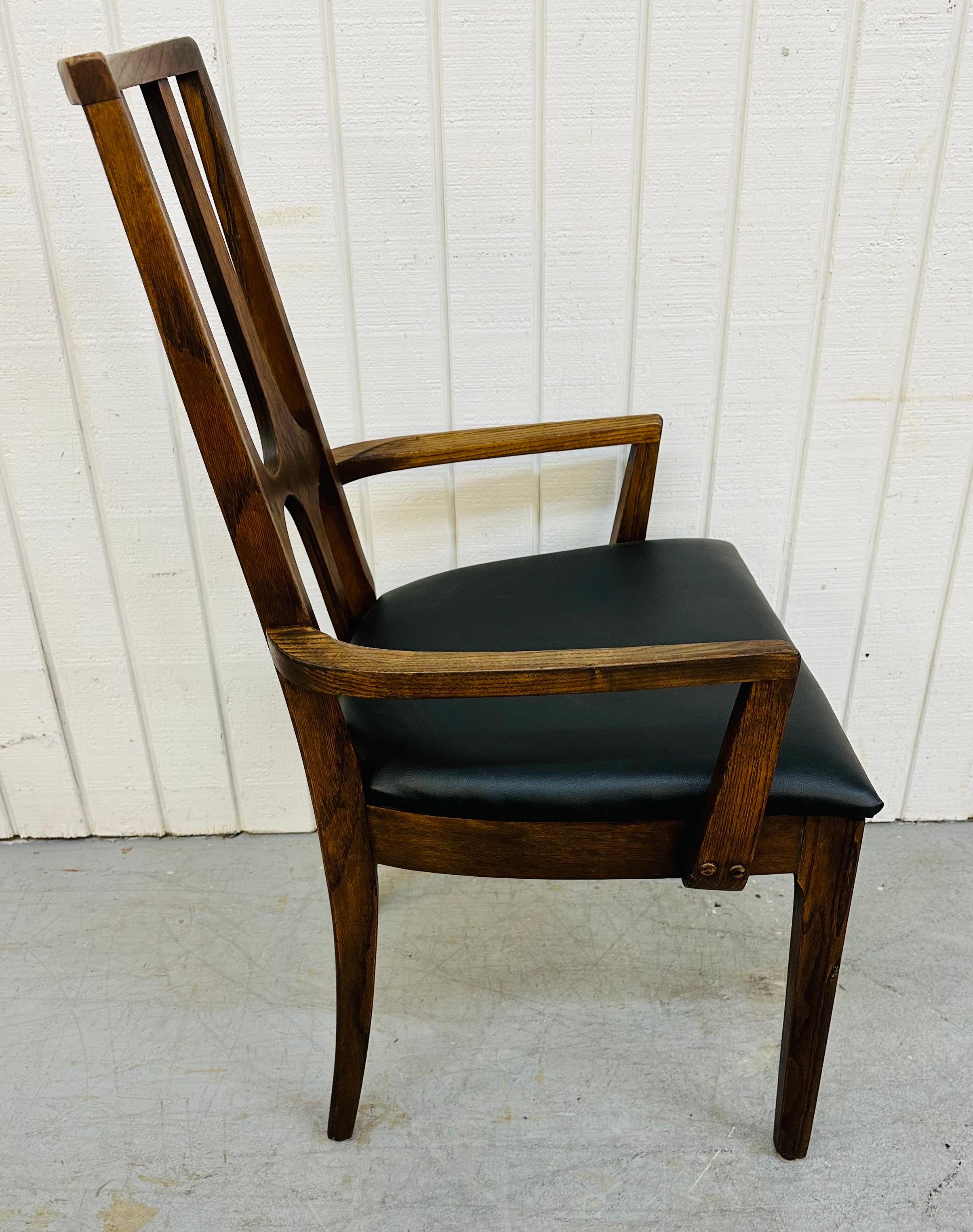 Mid-Century Modern Broyhill Brasilia Walnut Dining Chairs In Good Condition In Clarksboro, NJ