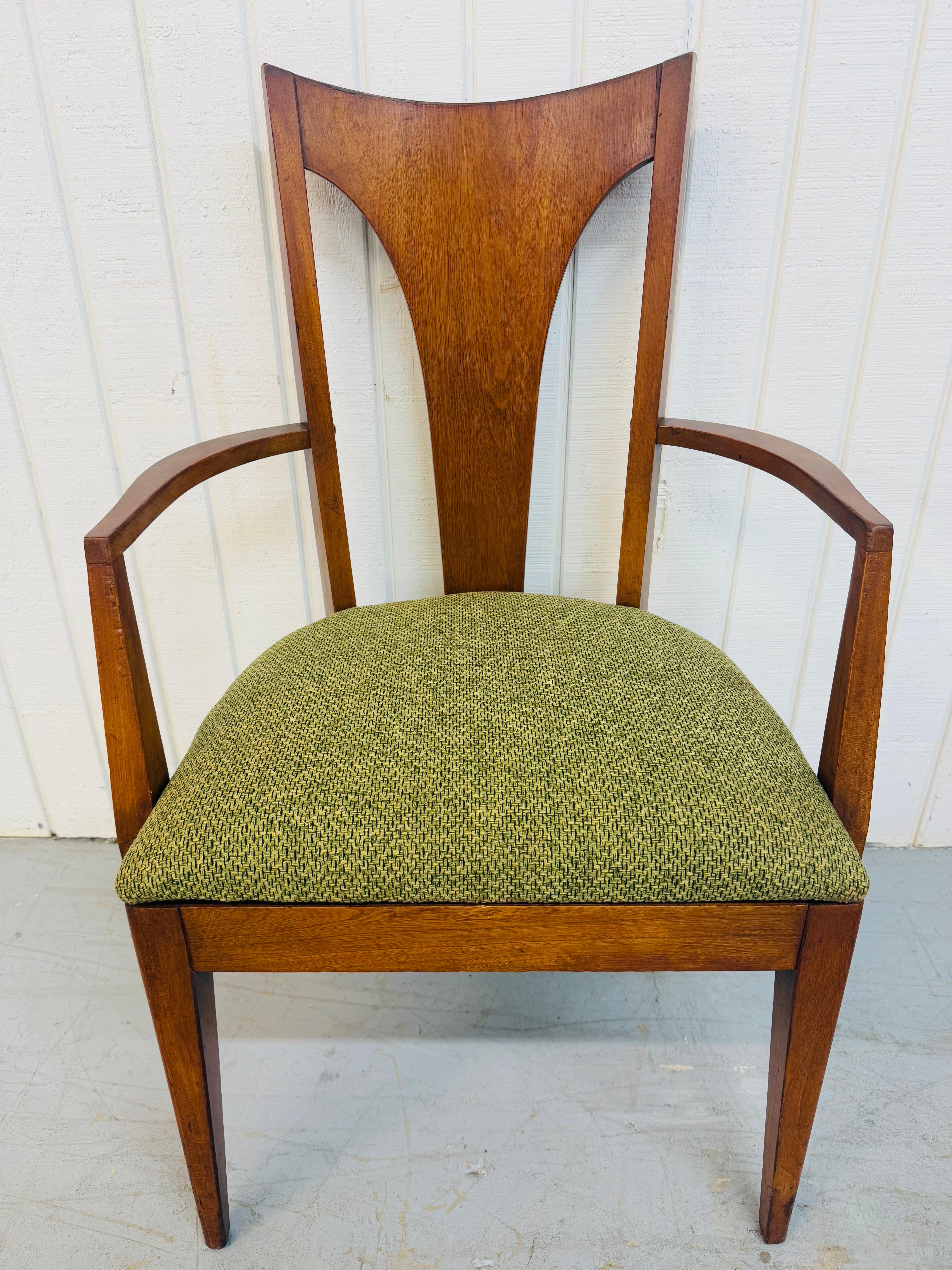 Mid-Century Modern Broyhill Brasilia Walnut Dining Chairs - Set of 6 In Good Condition In Clarksboro, NJ