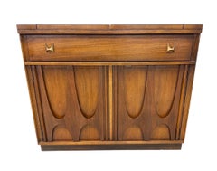 Mid-Century Modern Broyhill Brasilia Walnut Serving Cart