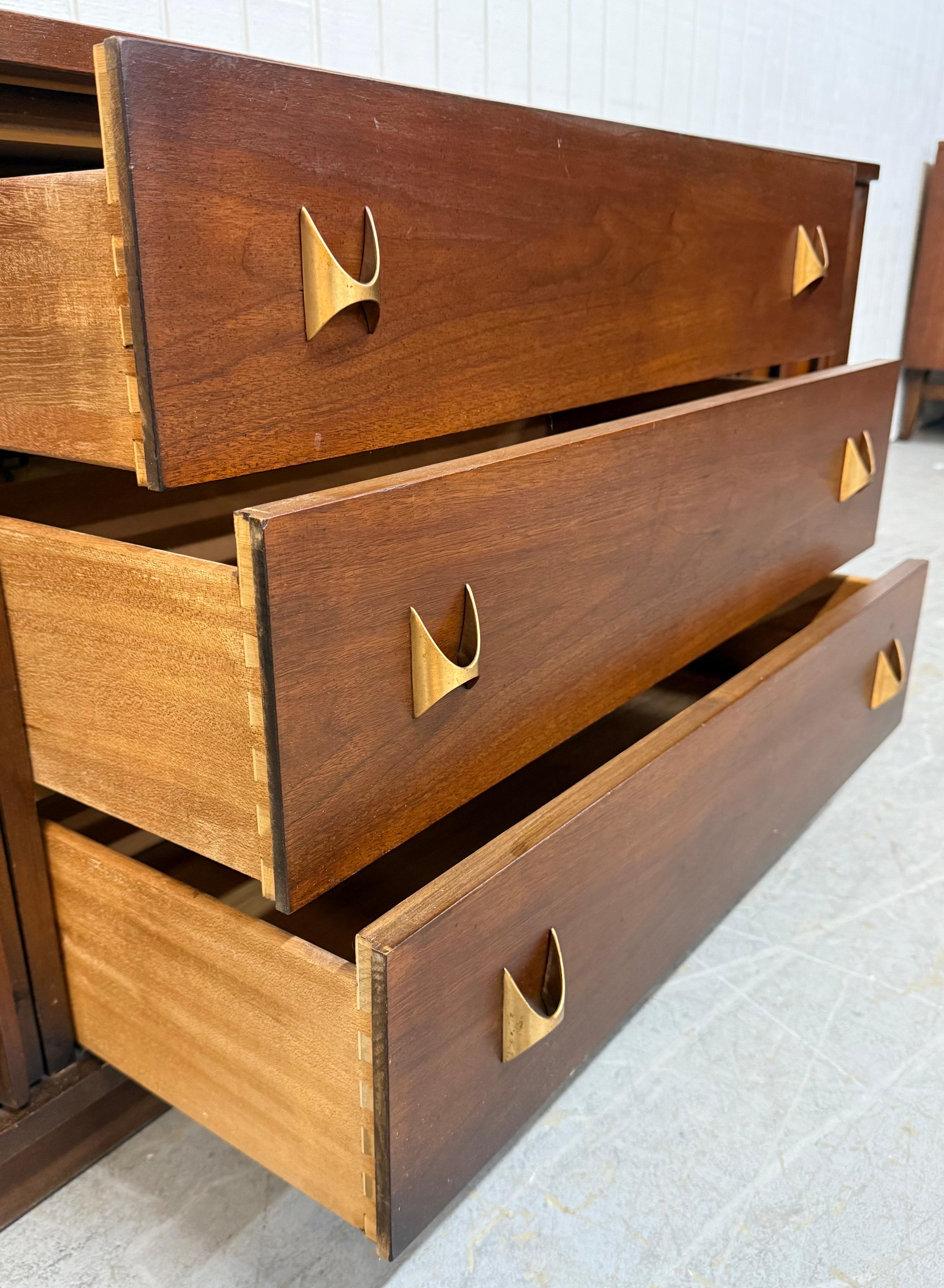 Mid-Century Modern Broyhill Brasilia Walnut Sideboard 2