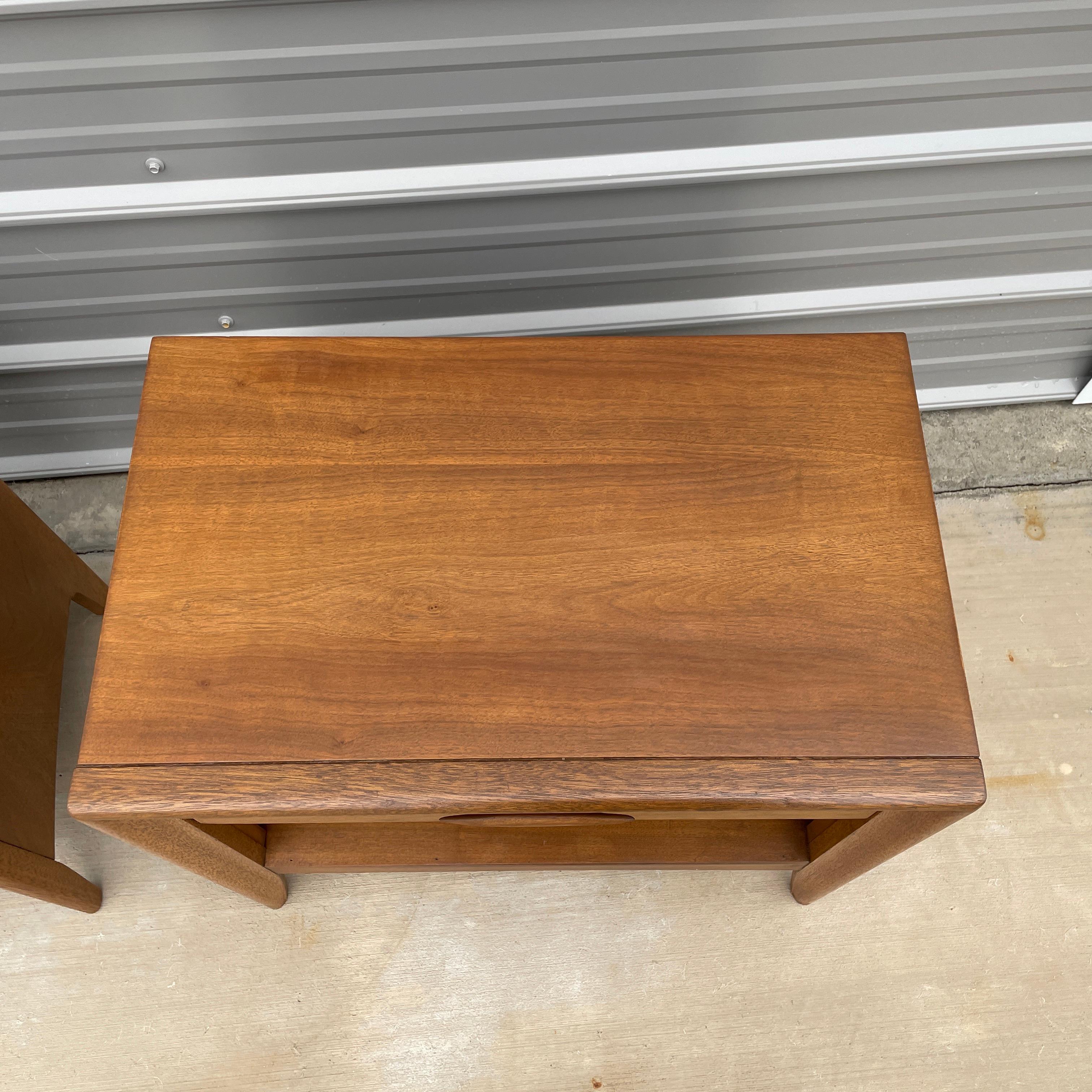 Recently professionally refinished pair of walnut Broyhill Emphasis nightstands are ready to get to work storing your bedside belongings. Refinished in a premium finish called Osmo oil. Repairs are simple, reach out with any questions post purchase
