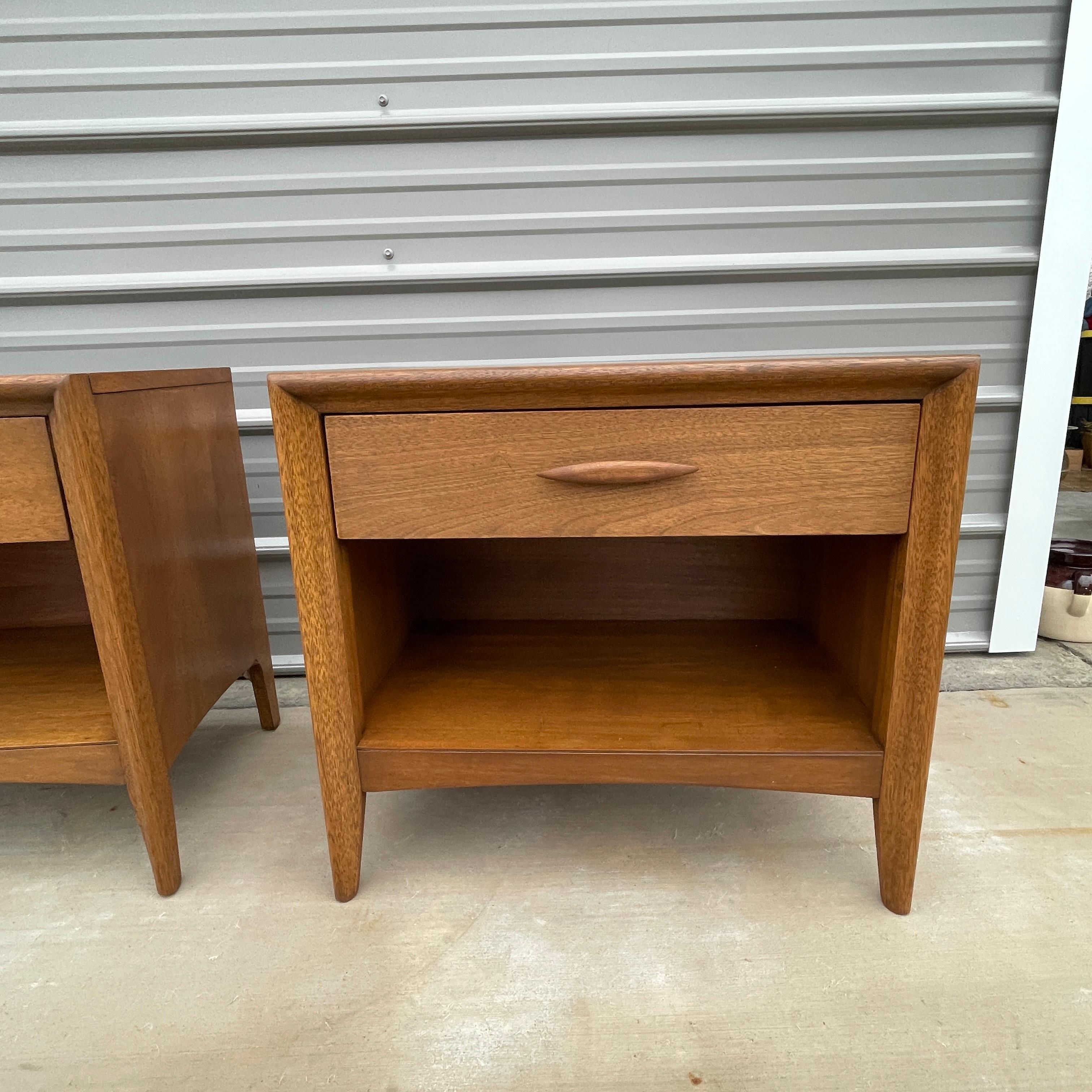 Turned Mid Century Modern Broyhill Emphasis Nightstands- a Pair