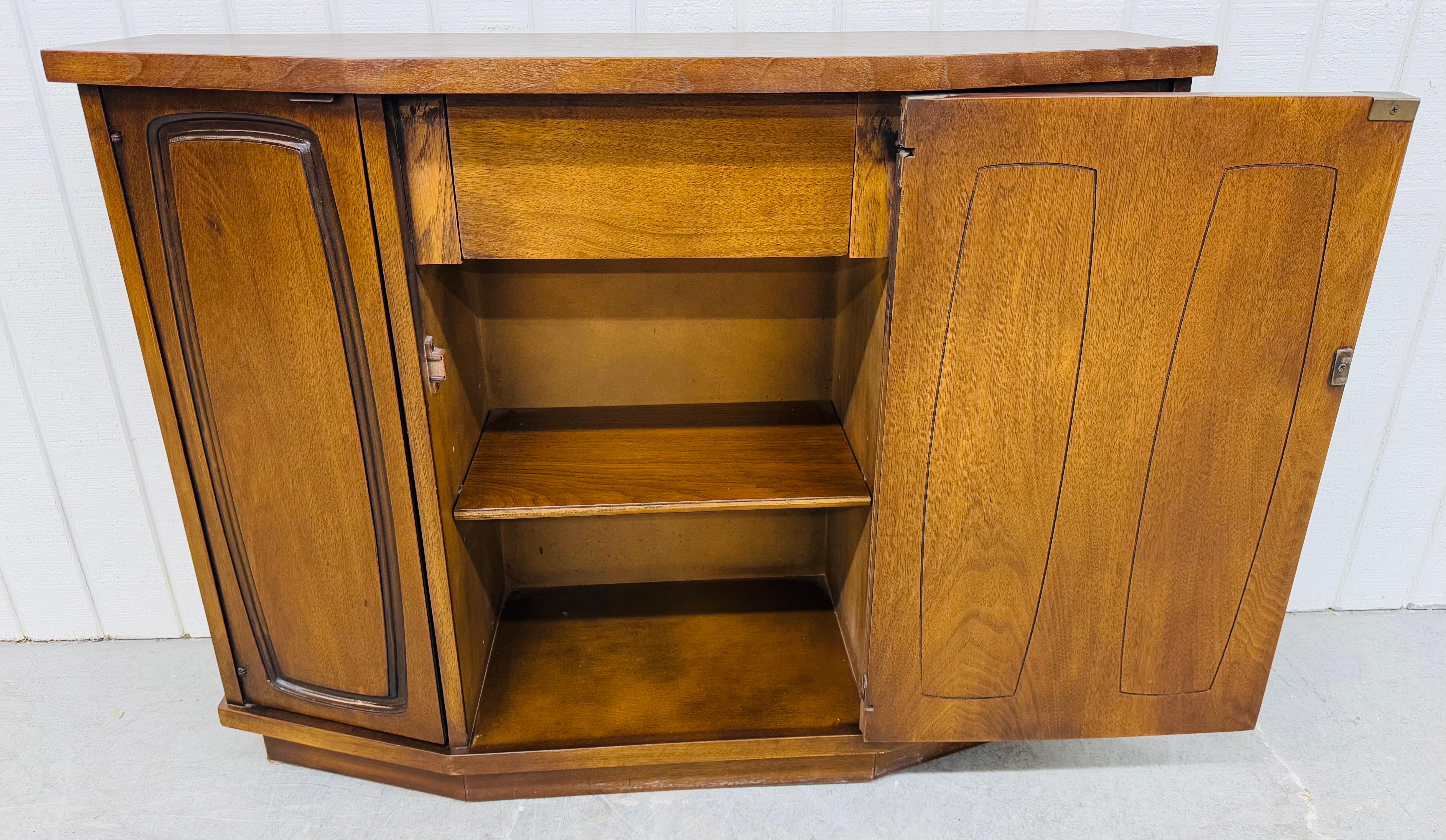 20th Century Mid-Century Modern Broyhill Emphasis Walnut Console