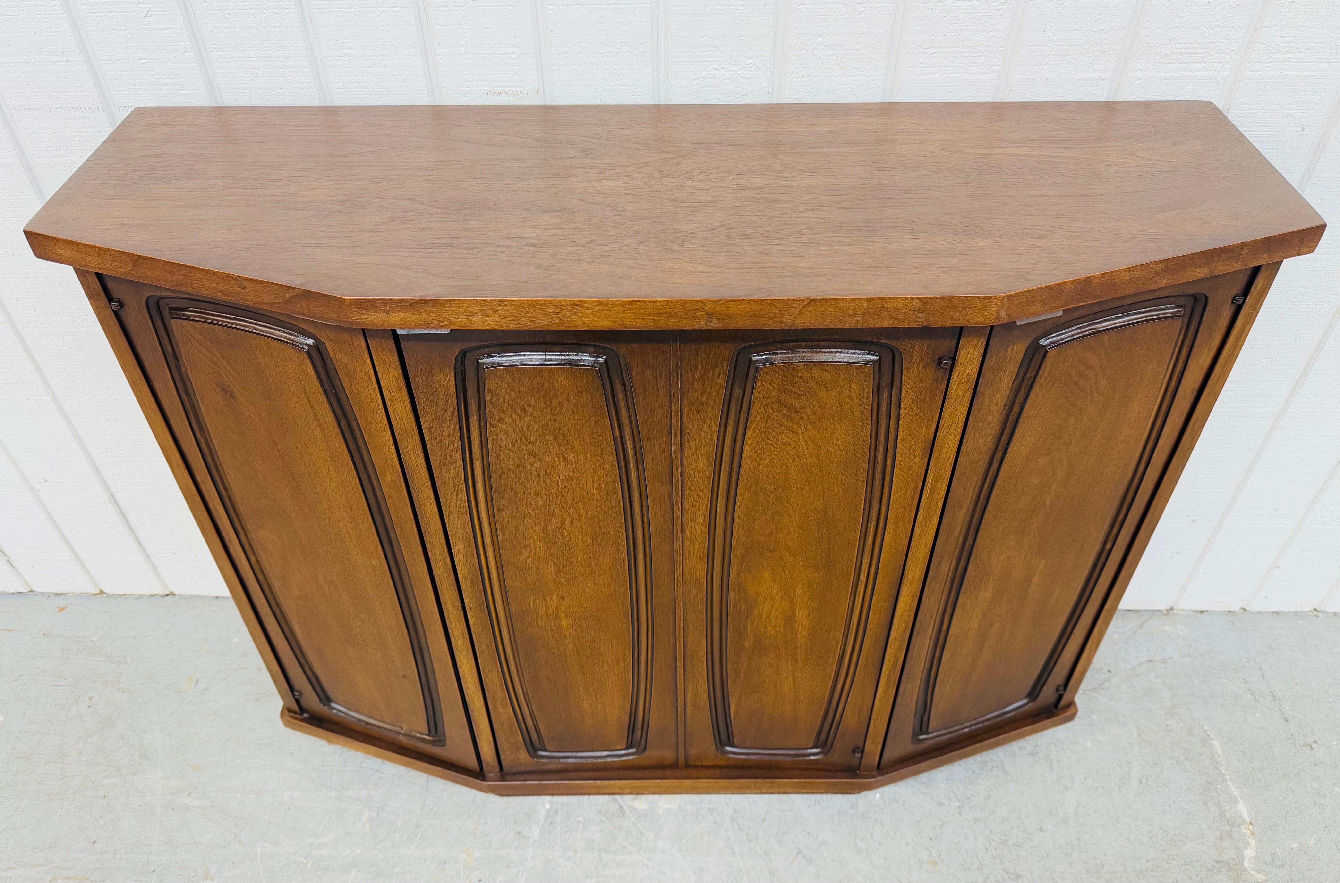 Wood Mid-Century Modern Broyhill Emphasis Walnut Console