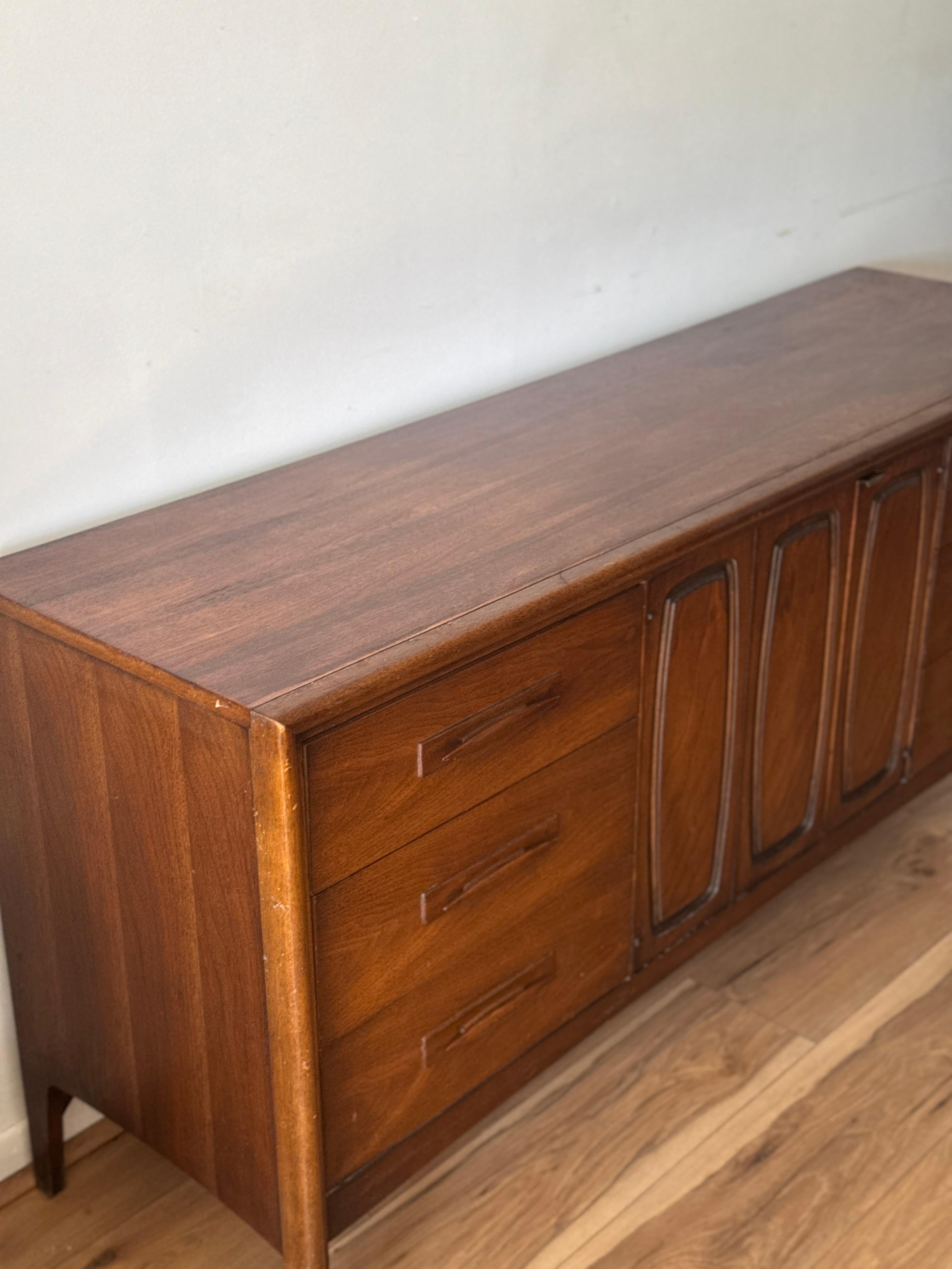 American Mid Century Modern Broyhill Emphasis Walnut Dresser For Sale