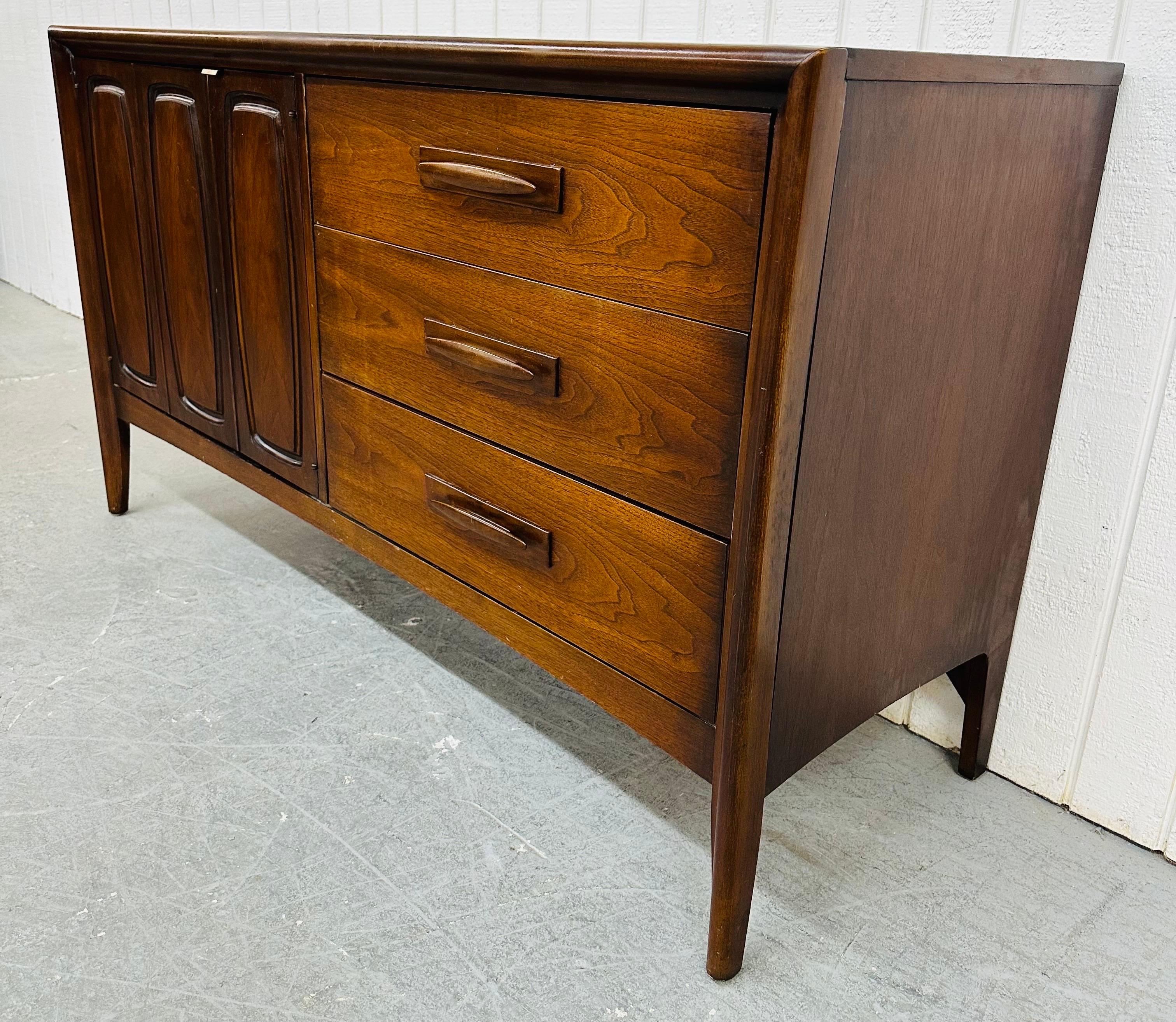 Wood Mid-Century Modern Broyhill Emphasis Walnut Sideboard