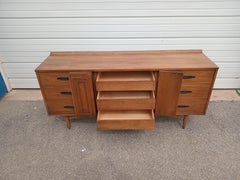 Mid-Century Modern Broyhill Premier Sculptra Credenza Dresser