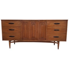 Mid-Century Modern Broyhill Premier Sculptra Credenza Dresser