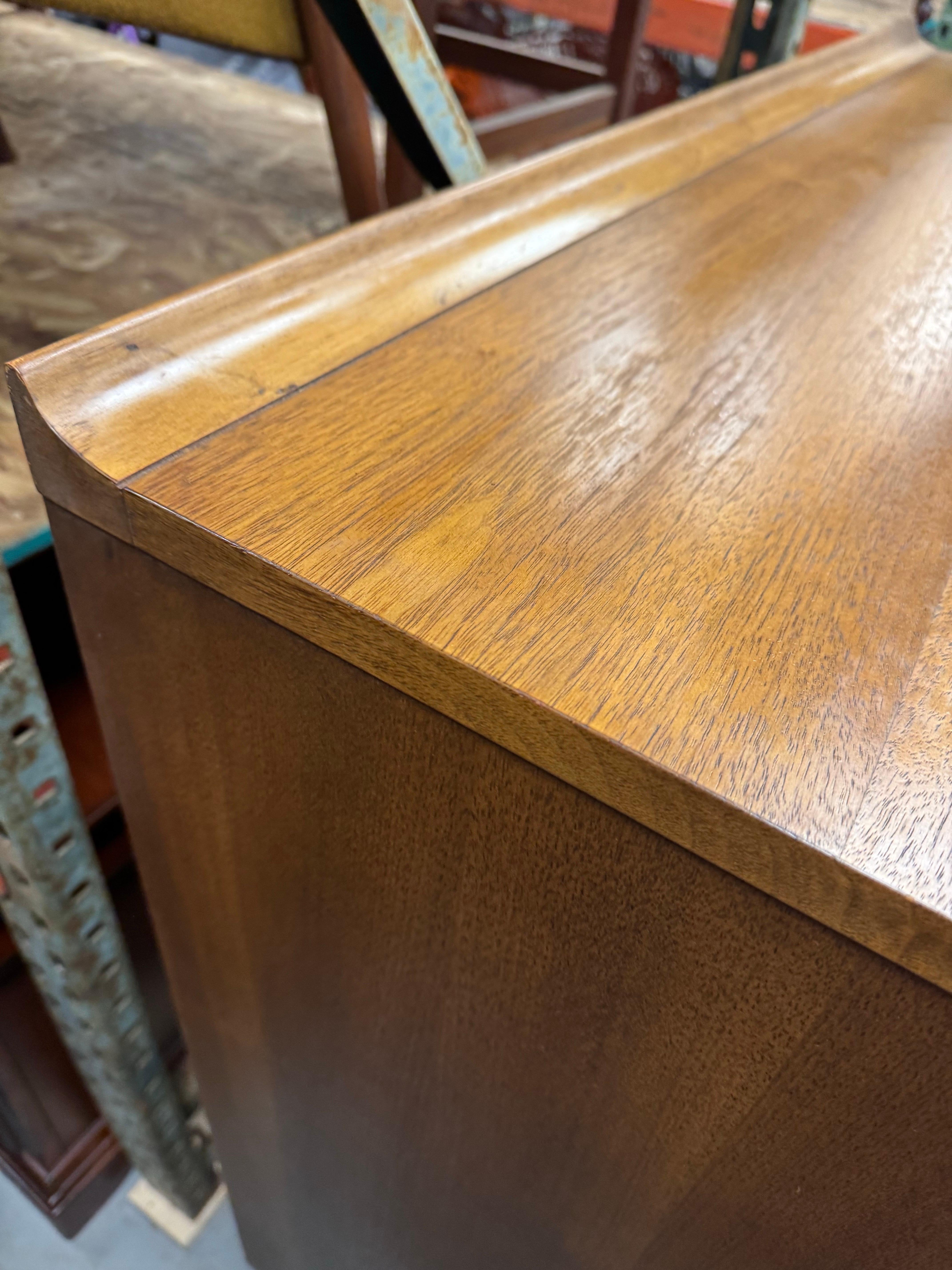 Mid-Century Modern Broyhill Premier Sculptra Tall Chest of Drawers For Sale 3