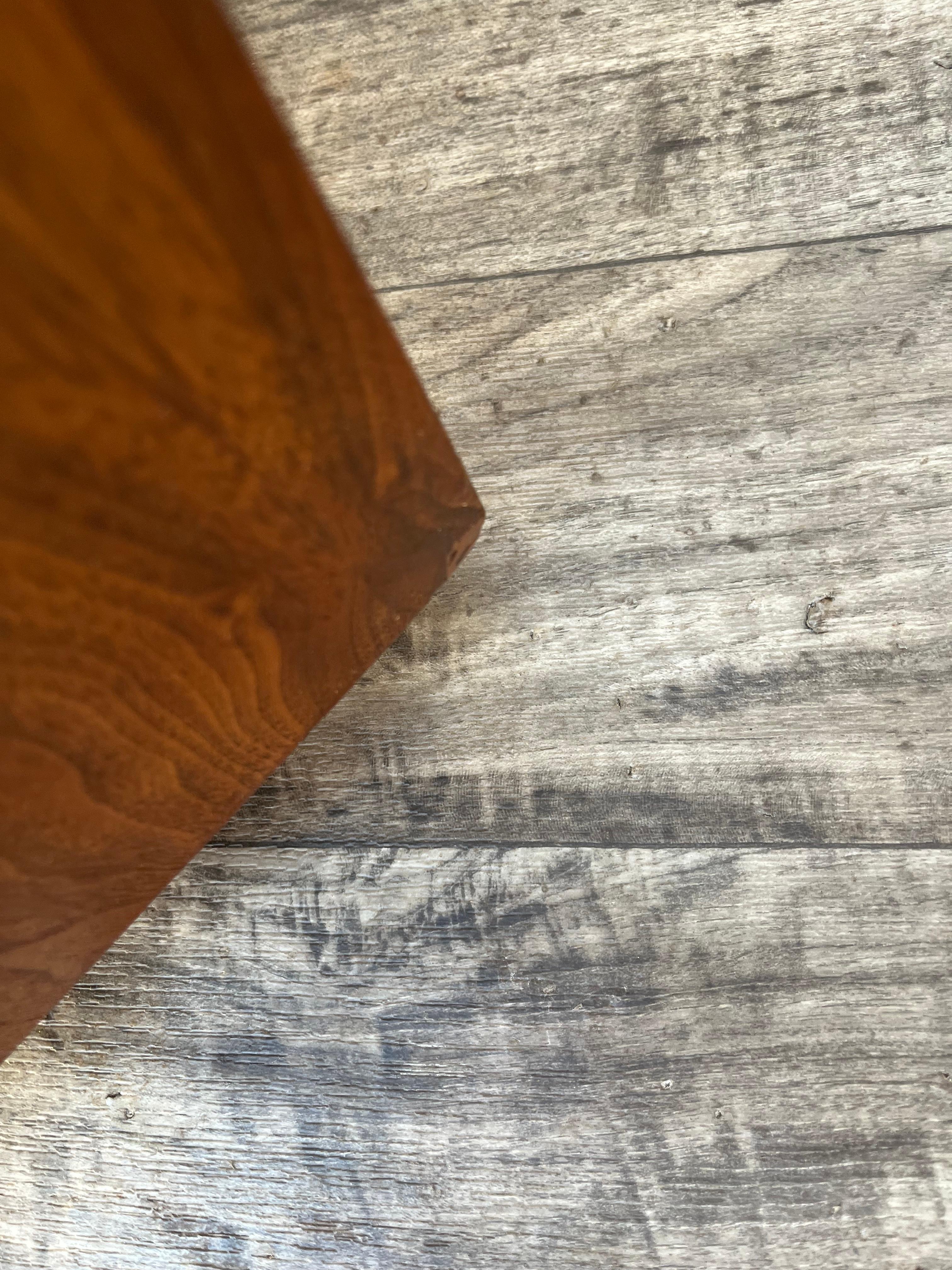 Credenza/buffet Broyhill sculptra, moderna di metà secolo. Circa anni '60 in vendita 2