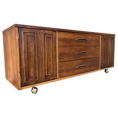 Credenze moderne di metà secolo