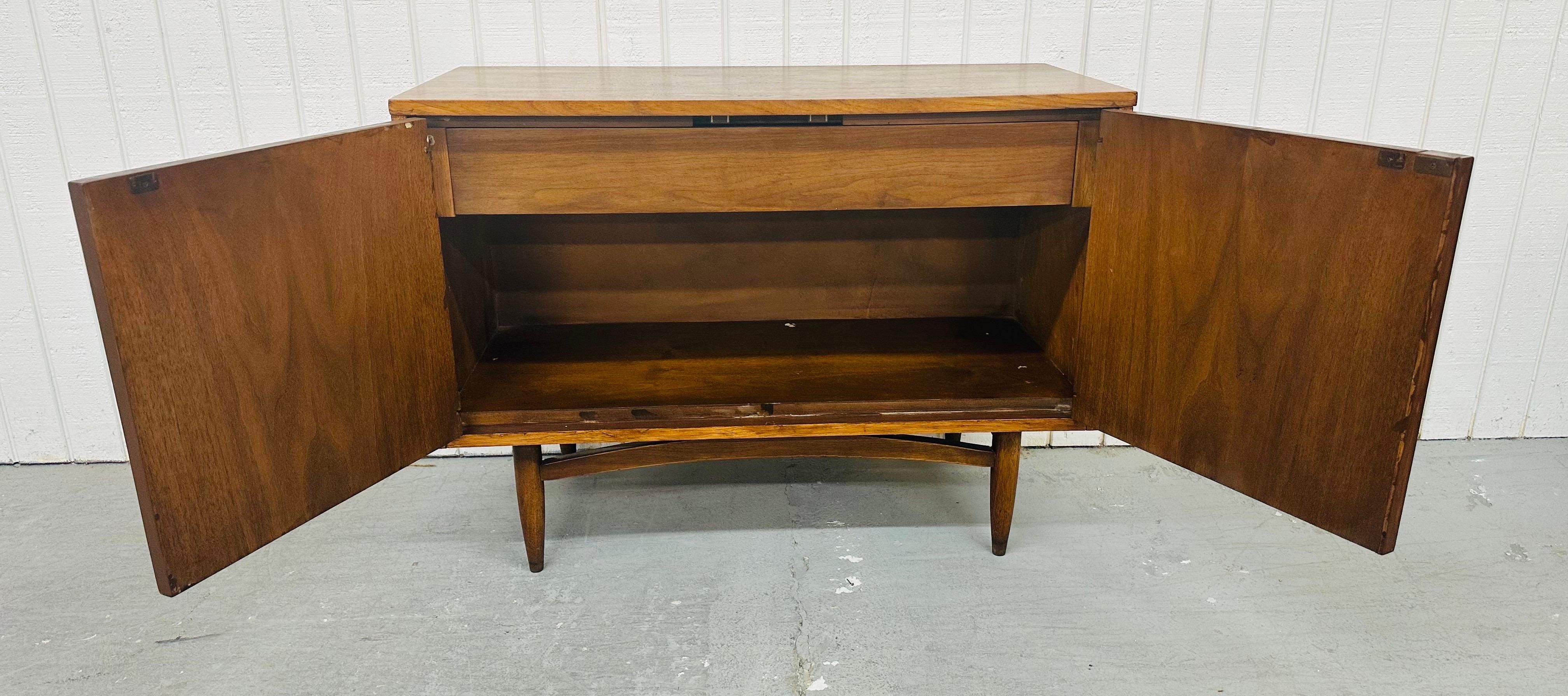 Wood Mid-Century Modern Broyhill Sculptra Walnut Storage Cabinet