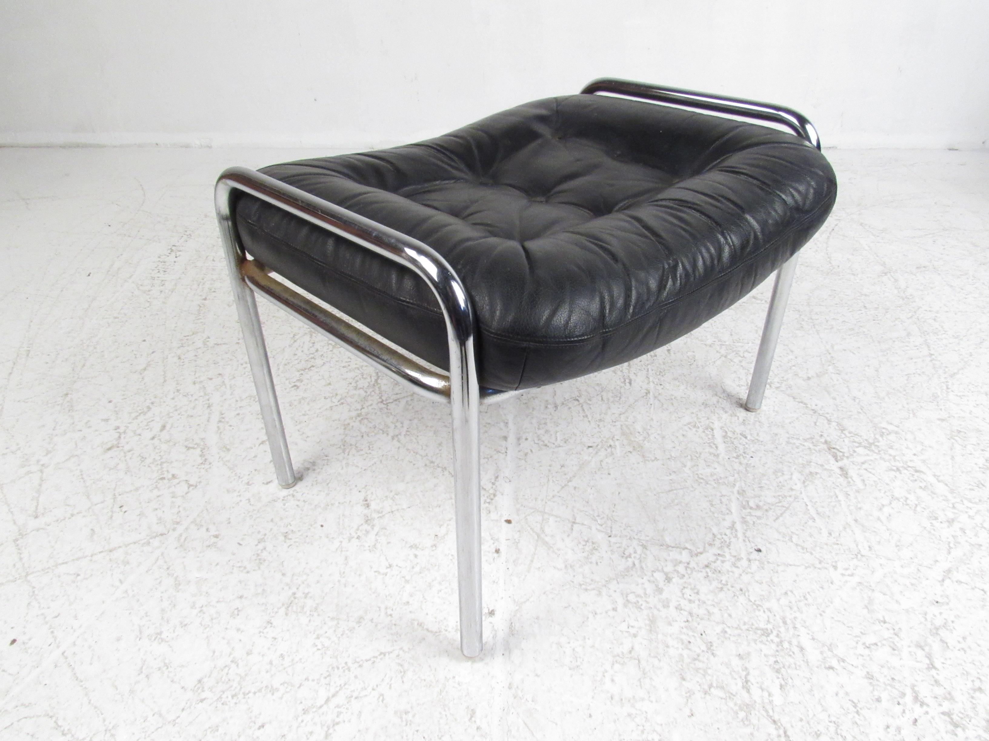 Mid-20th Century Mid-Century Modern Bruno Mathsson Lounge Chair and Ottoman by DUX For Sale