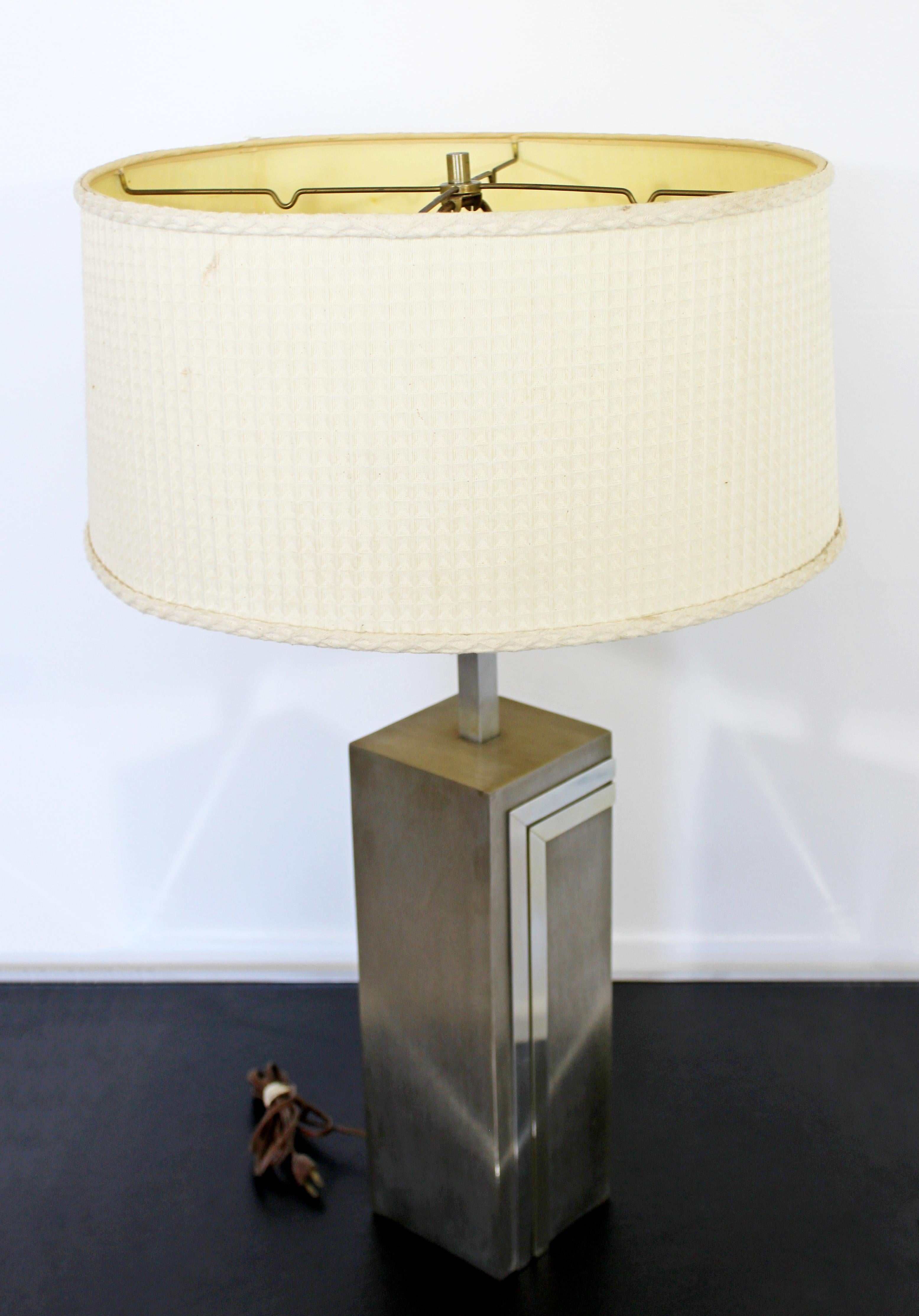 Mid-Century Modern Brushed Aluminum Table Lamp by Pierre Cardin, France, 1970s In Good Condition In Keego Harbor, MI