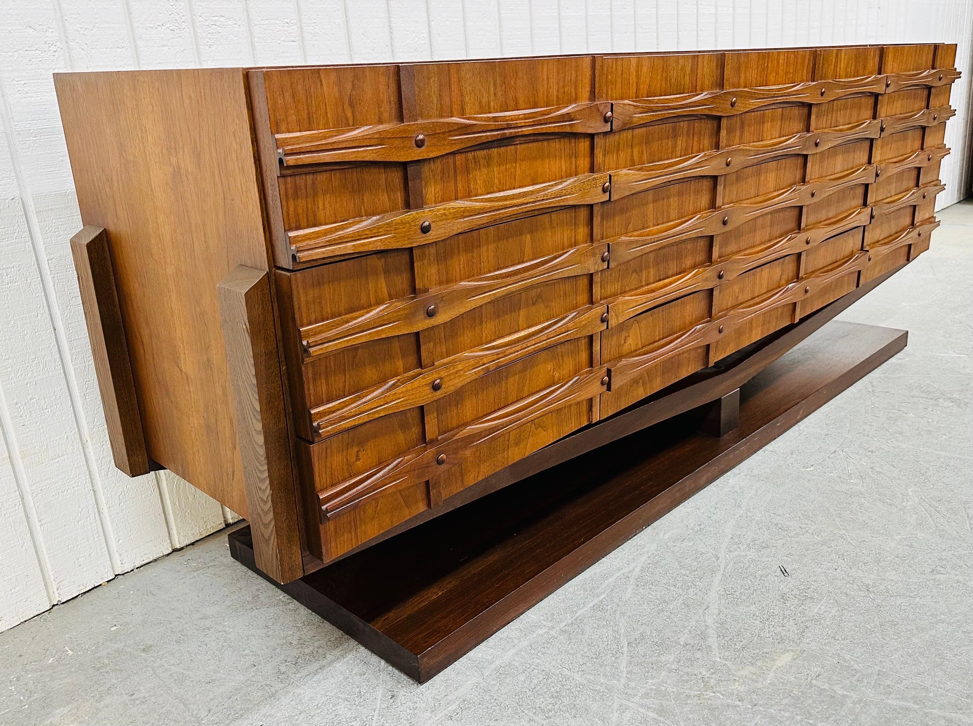 Canadian Mid-Century Modern Brutalist 9-Drawer Dresser For Sale
