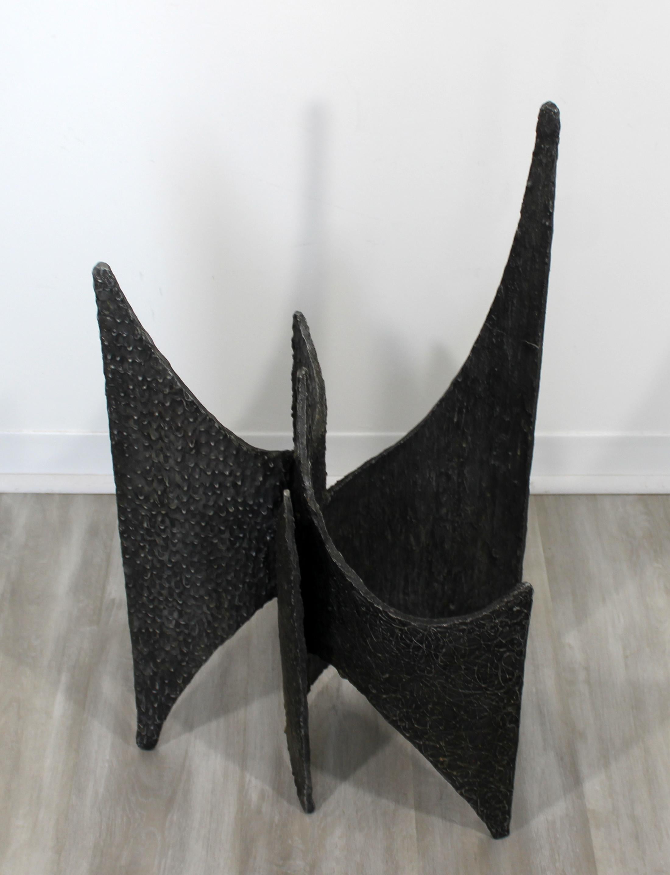 For your consideration is a fantastic, fiberglass, abstract table sculpture, in the style of Paul Evans or Adrian Pearsall. In excellent condition. The dimensions are 18