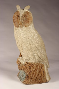 Sculpture animalière brutaliste moderne du milieu du siècle dernier représentant un hibou en céramique par Bernard Rooke