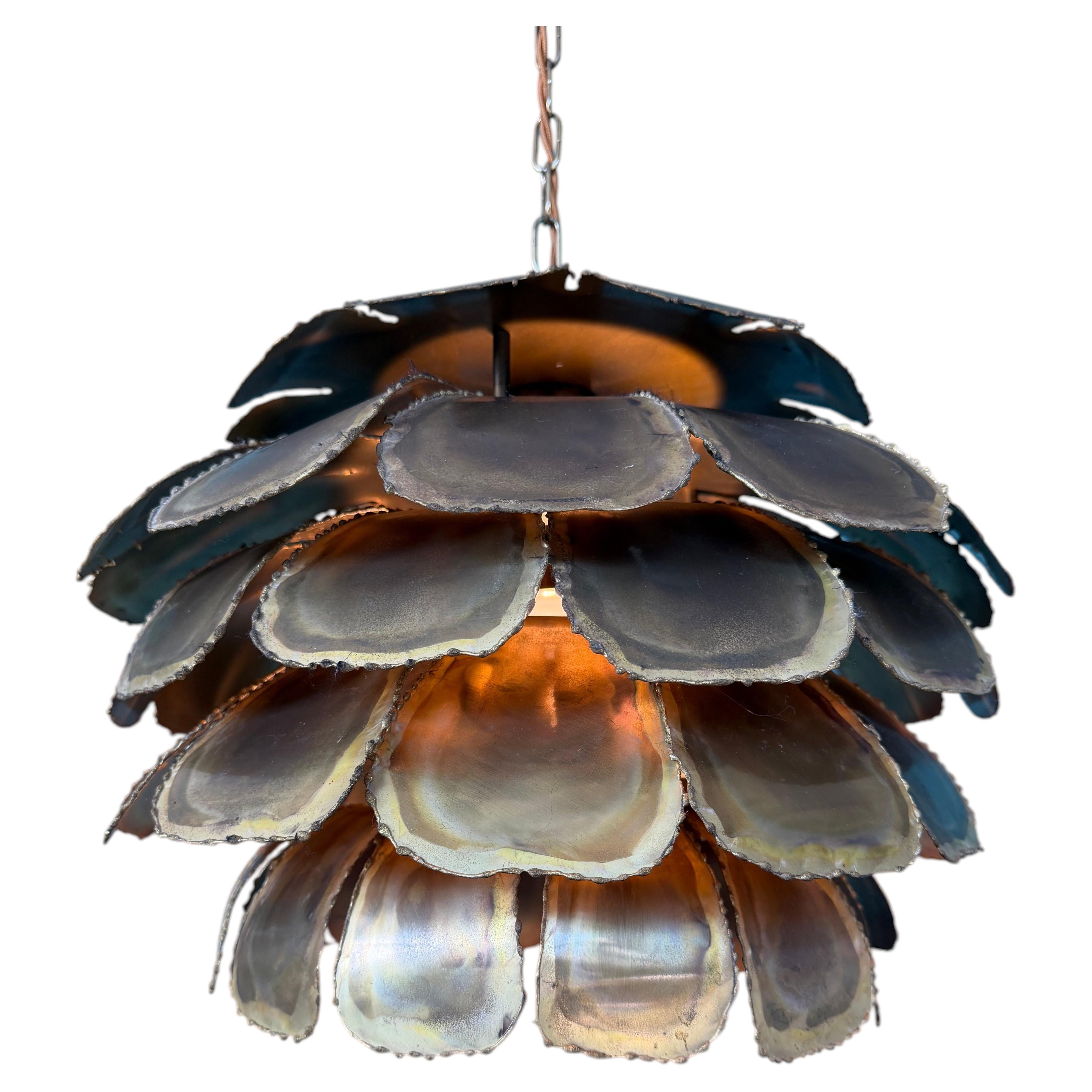 What is chandelier lighting?