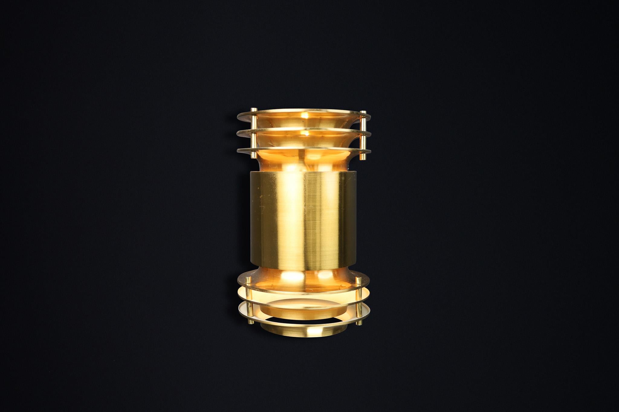 Mid-20th Century Mid-Century Modern Brutalist Brass Wall Sconce, Prague 1960s For Sale