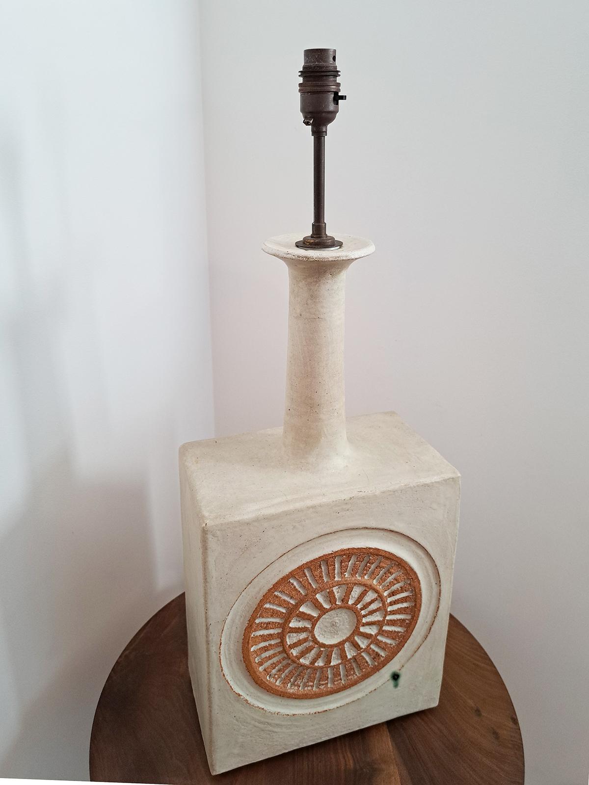 Mid-Century Modern Brutalist Ceramic Table Lamp, France For Sale 4