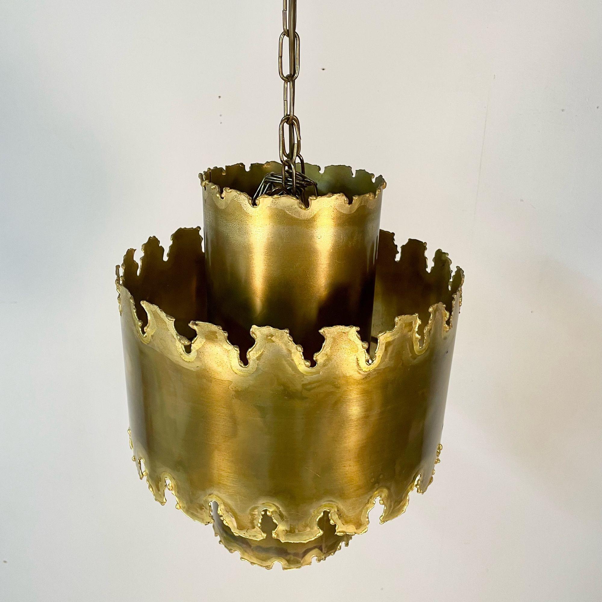 Mid-Century Modern Brutalist Chandelier / Pendant by Tom Greene, Patinated Brass In Good Condition For Sale In Stamford, CT