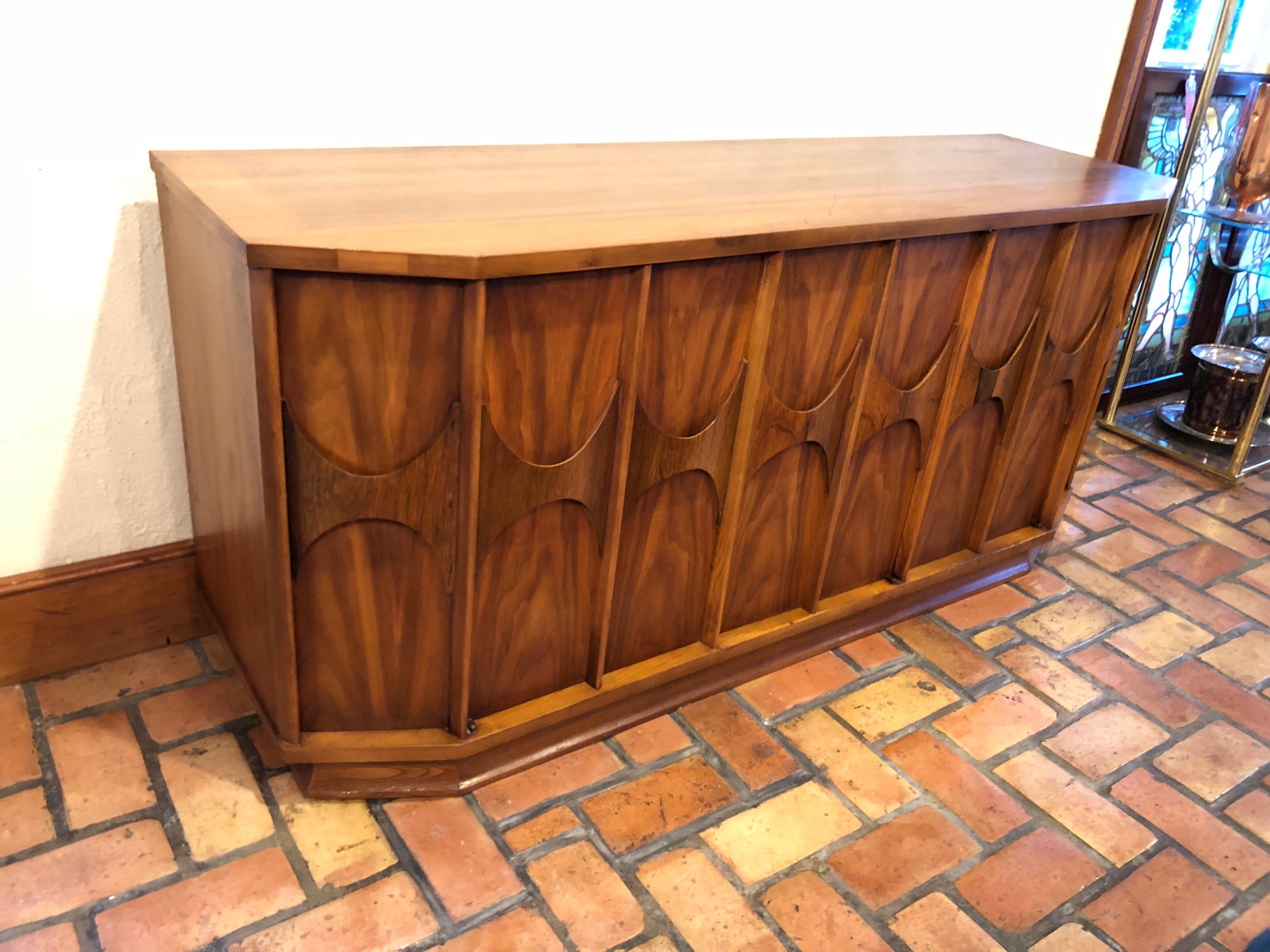 Mid-Century Modern Brutalist credenza in the style of Kent Coffey, Perspecta line. Great foyer or entryway piece. Or use as a credenza for a TV or as a server in your dining room. Use 
