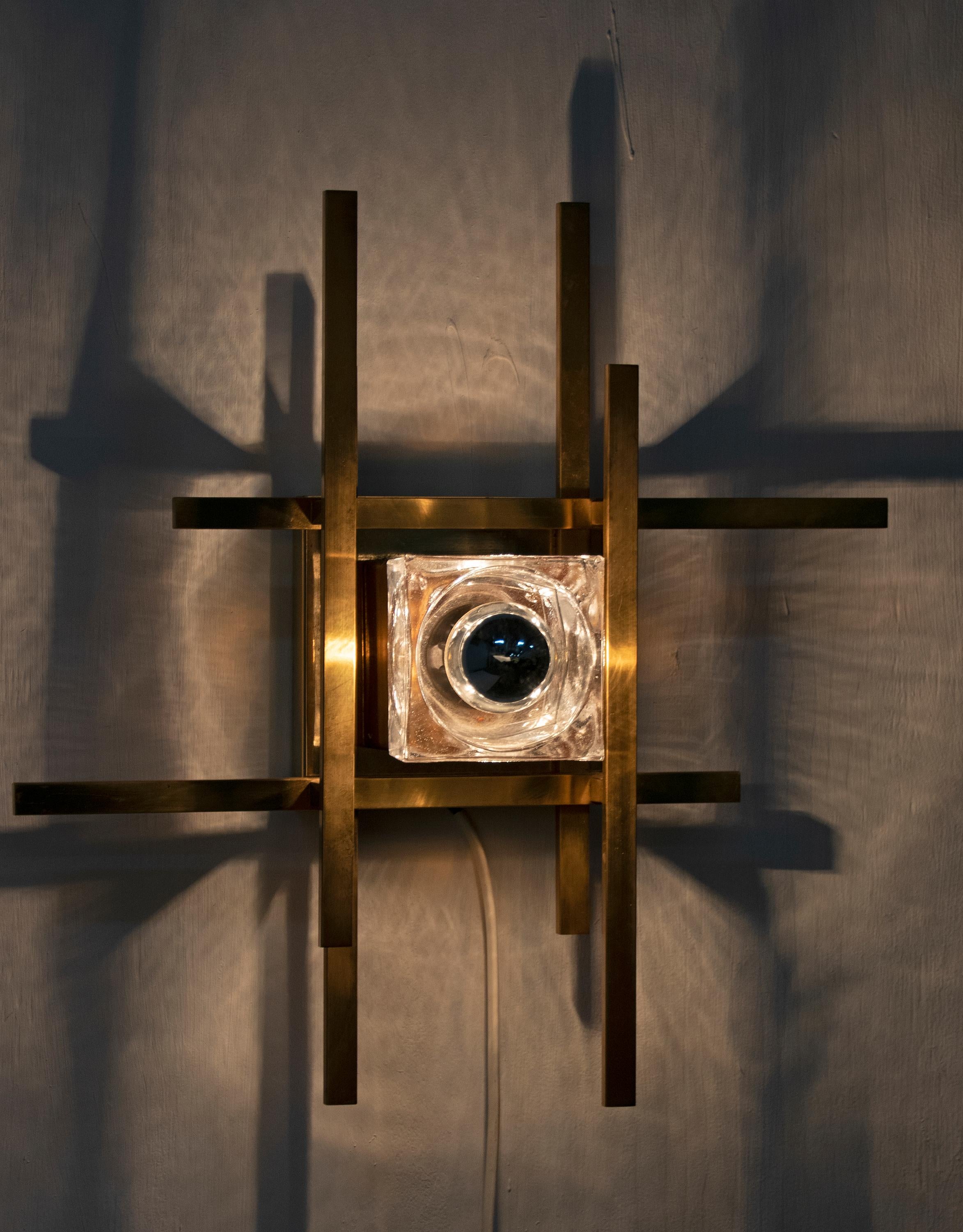 Mid-Century Modern Brutalist Cubic Sconse Wall Light by Sciolari 4