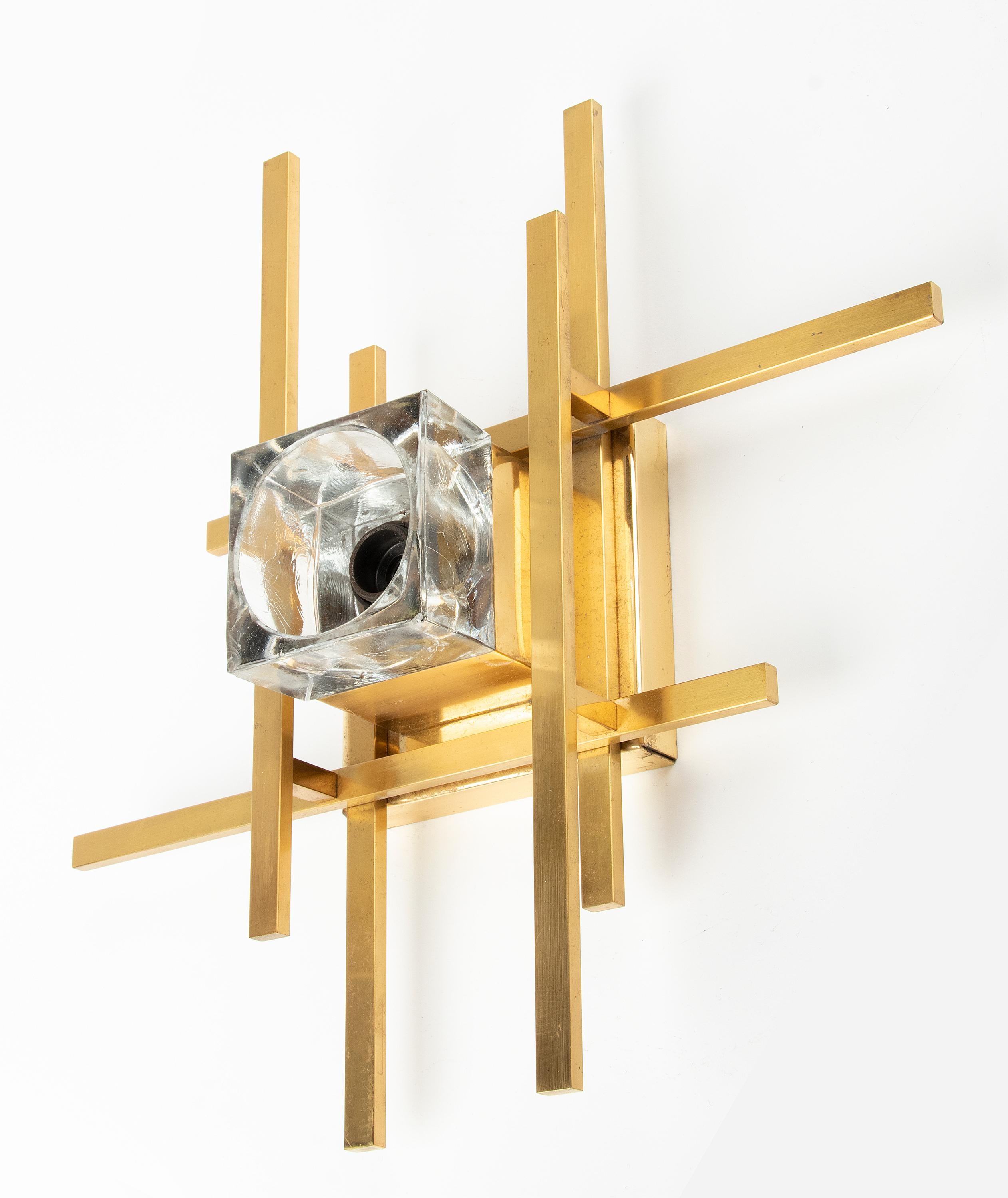Mid-Century Modern Brutalist Cubic Sconse Wall Light by Sciolari In Good Condition For Sale In Casteren, Noord-Brabant