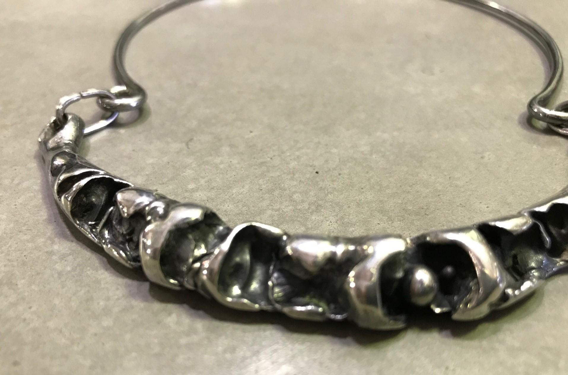 Mid-Century Modern Brutalist Exquisite Sterling Silver Collar Choker Necklace In Good Condition For Sale In Studio City, CA