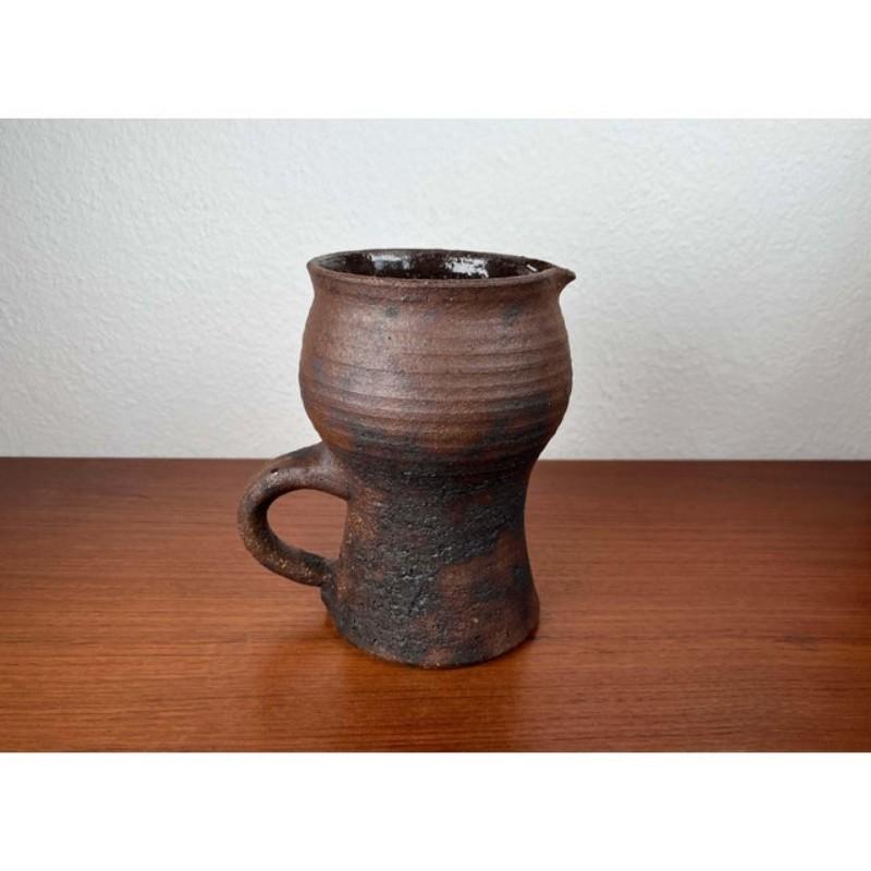 Brutalistische deutsche Studio-Vase von Gerhard Liebenthron aus der Jahrhundertmitte, 1974 im Angebot 2