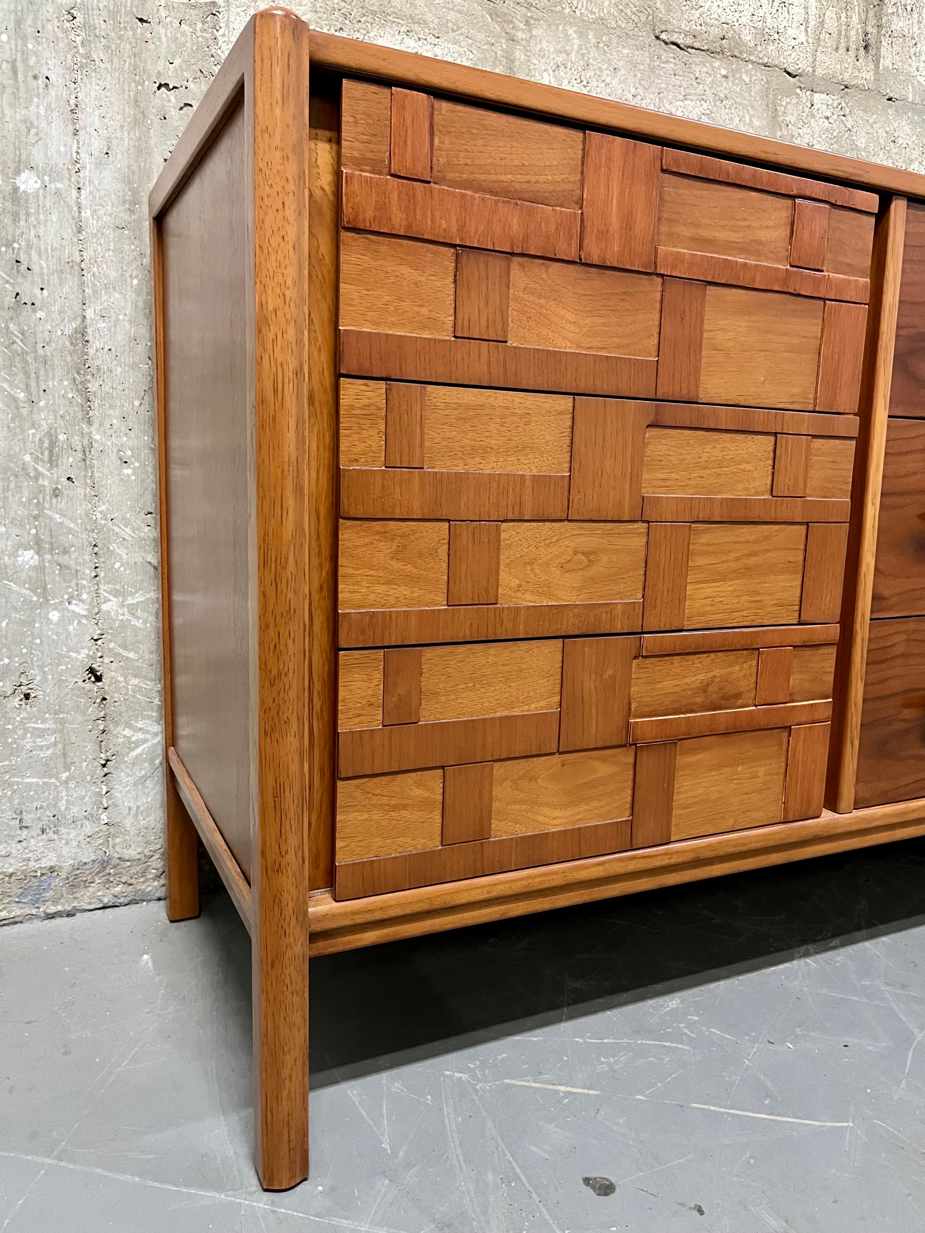 Mid Century Modern Brutalist Inspired Nine Drawers Dresser. Circa 1960s For Sale 8