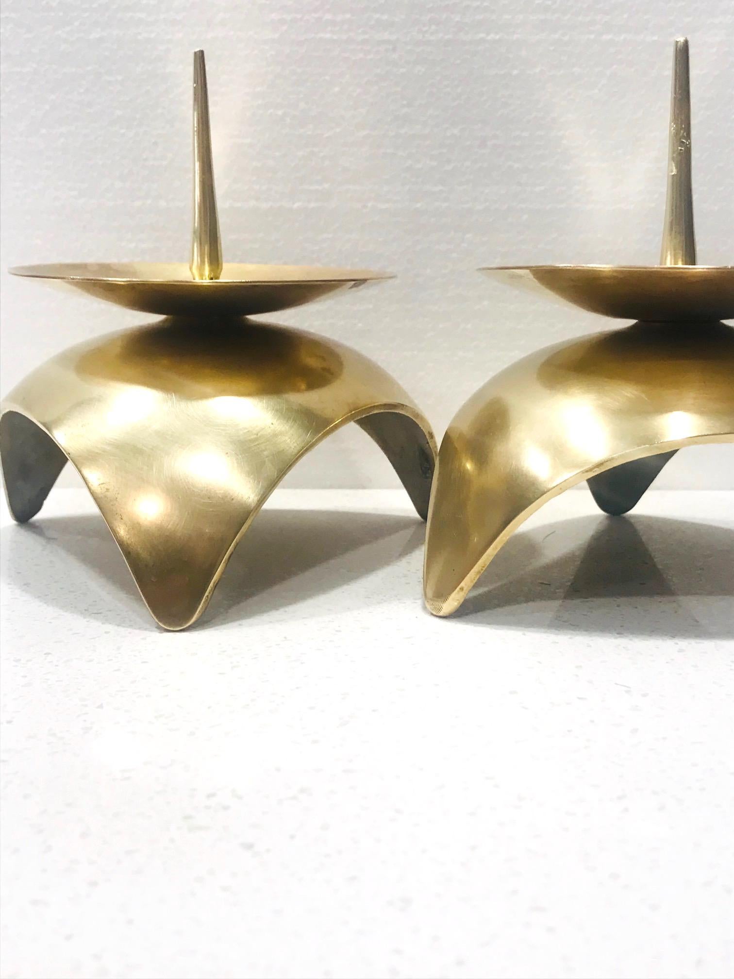 Mid-Century Modern Brutalist Japanese Candleholders in Solid Brass, circa 1960s In Good Condition In Fort Lauderdale, FL