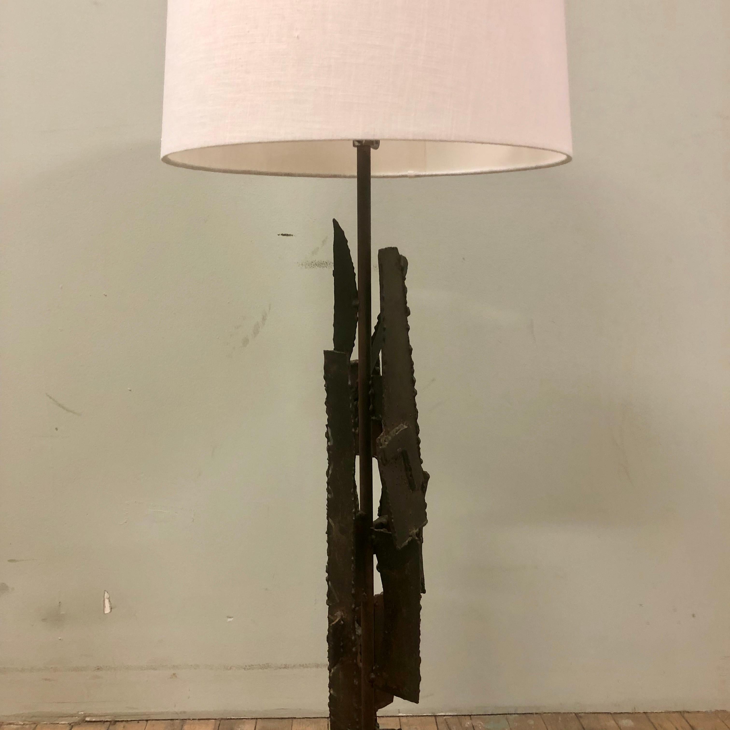 Mid-Century Modern Brutalist Lamp In Excellent Condition In Minneapolis, MN