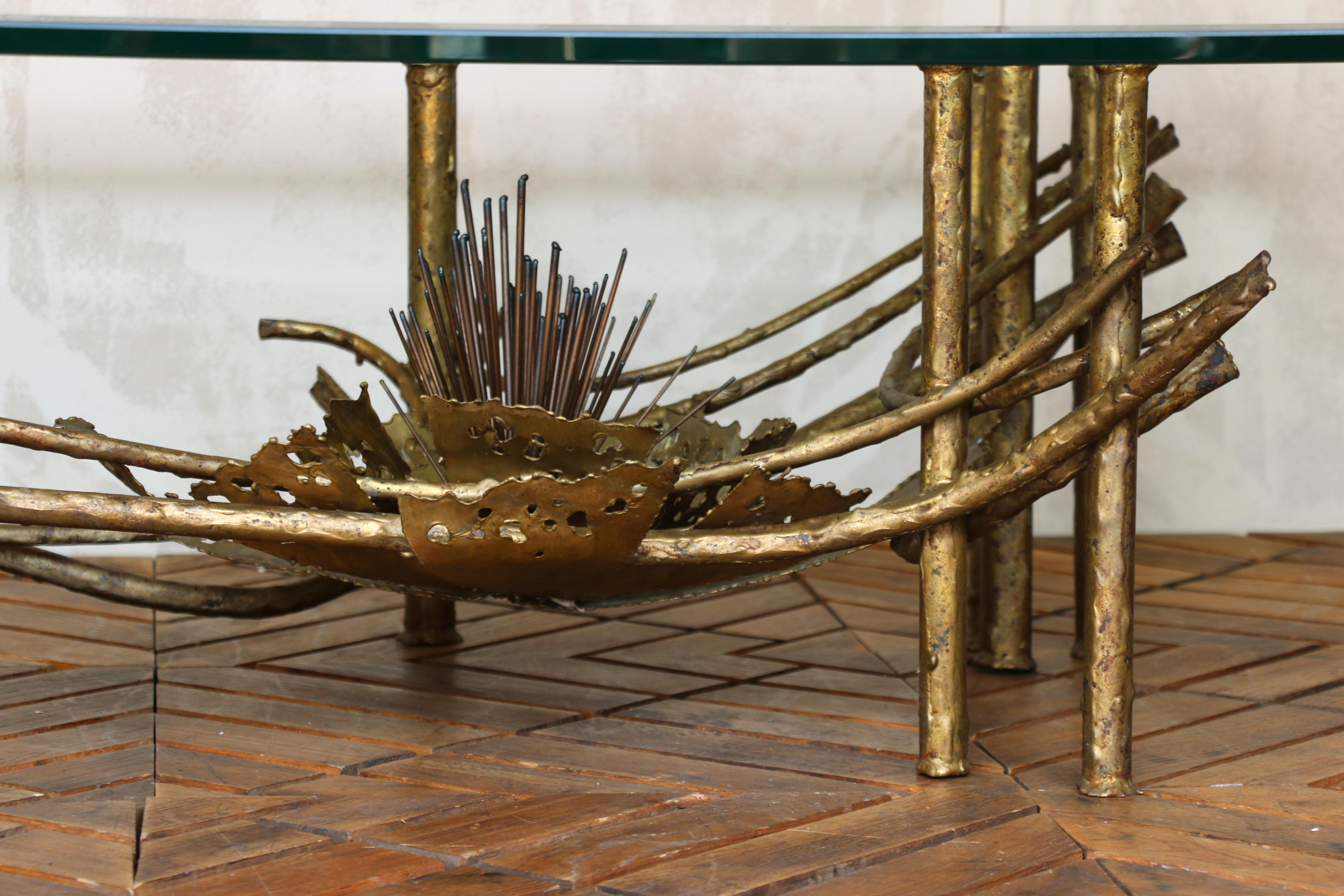 Mid-Century Modern Brutalist Lotus Coffee Table, Circa 1960s For Sale 8