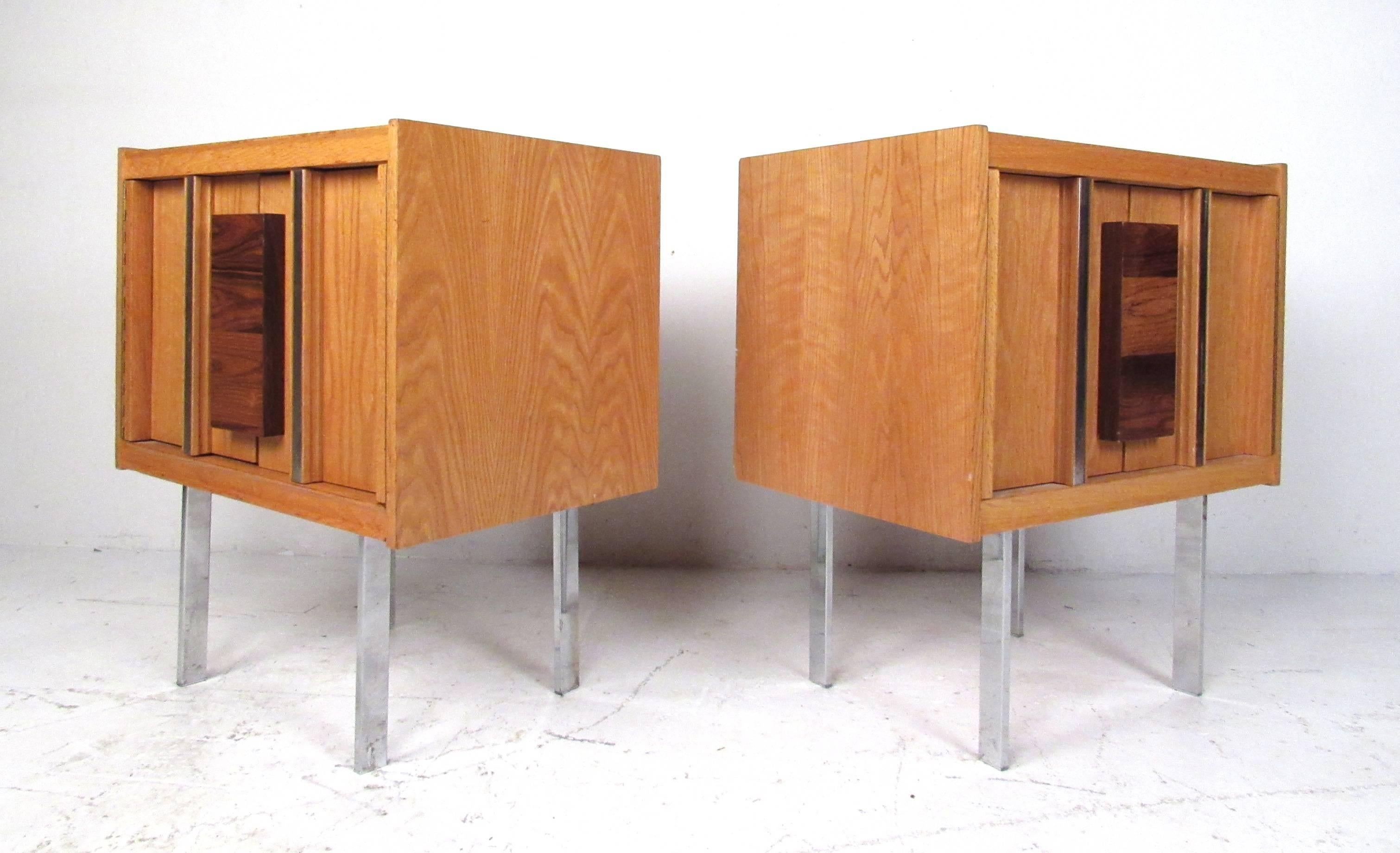 Mid-Century Modern Brutalist Oak and Rosewood Bedroom Set 2