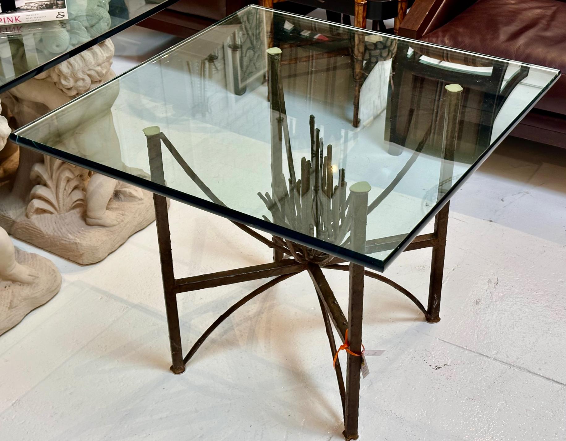 Mid Century Modern Brutalist Sculptural Table (amerikanisch) im Angebot