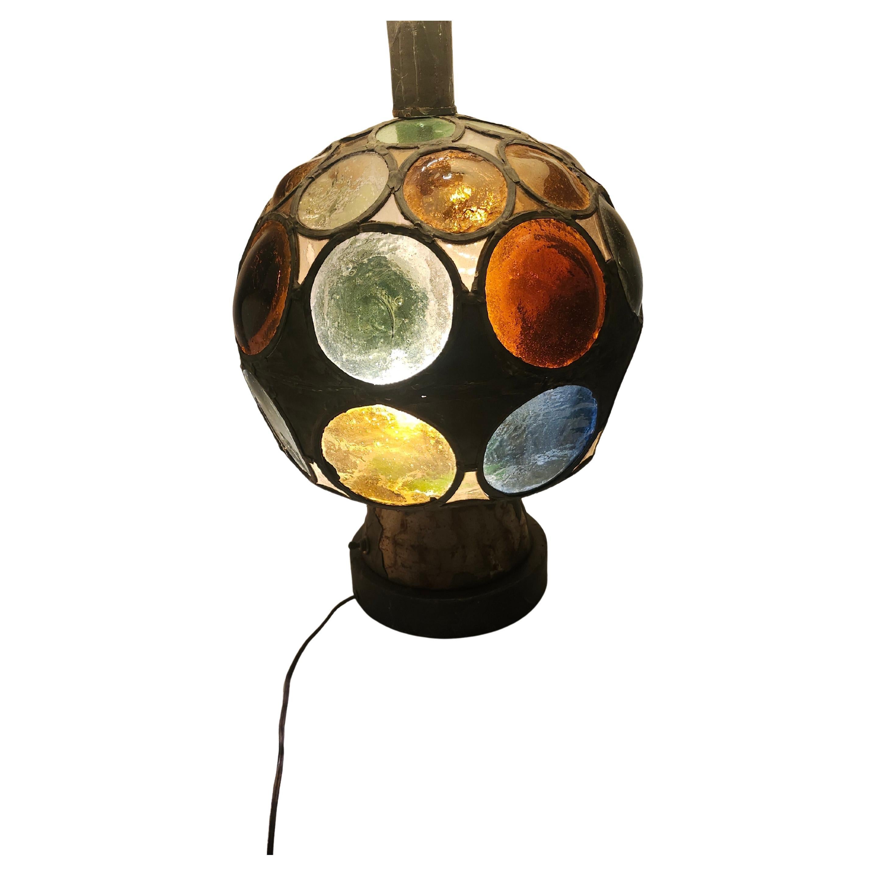Milieu du XXe siècle Lampe de table sculpturale brutaliste mi-siècle moderne avec verre architectural C1960 en vente