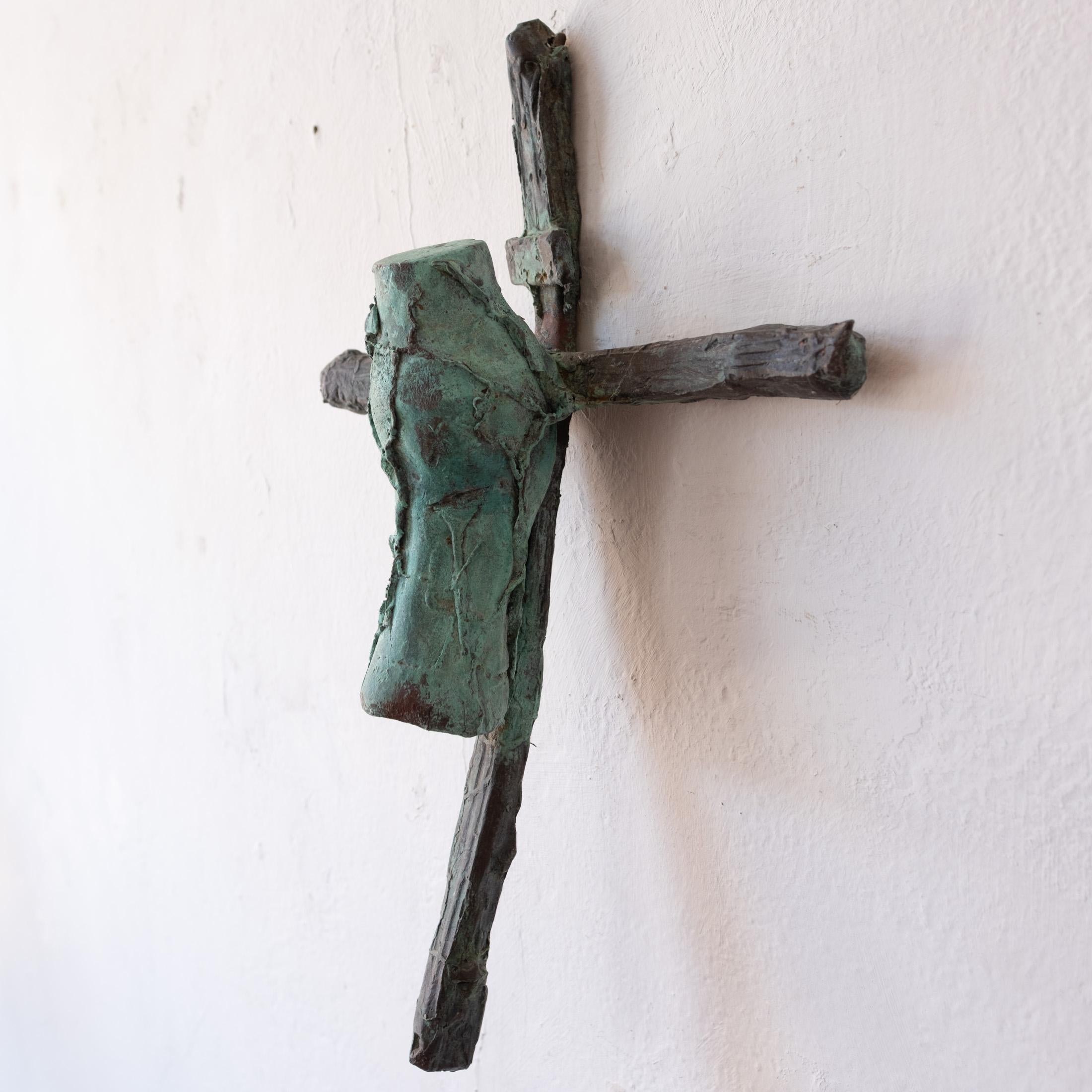 Mid Century Modern Brutalist Solid Bronze Crucifix Sculpture 1960s For Sale 1