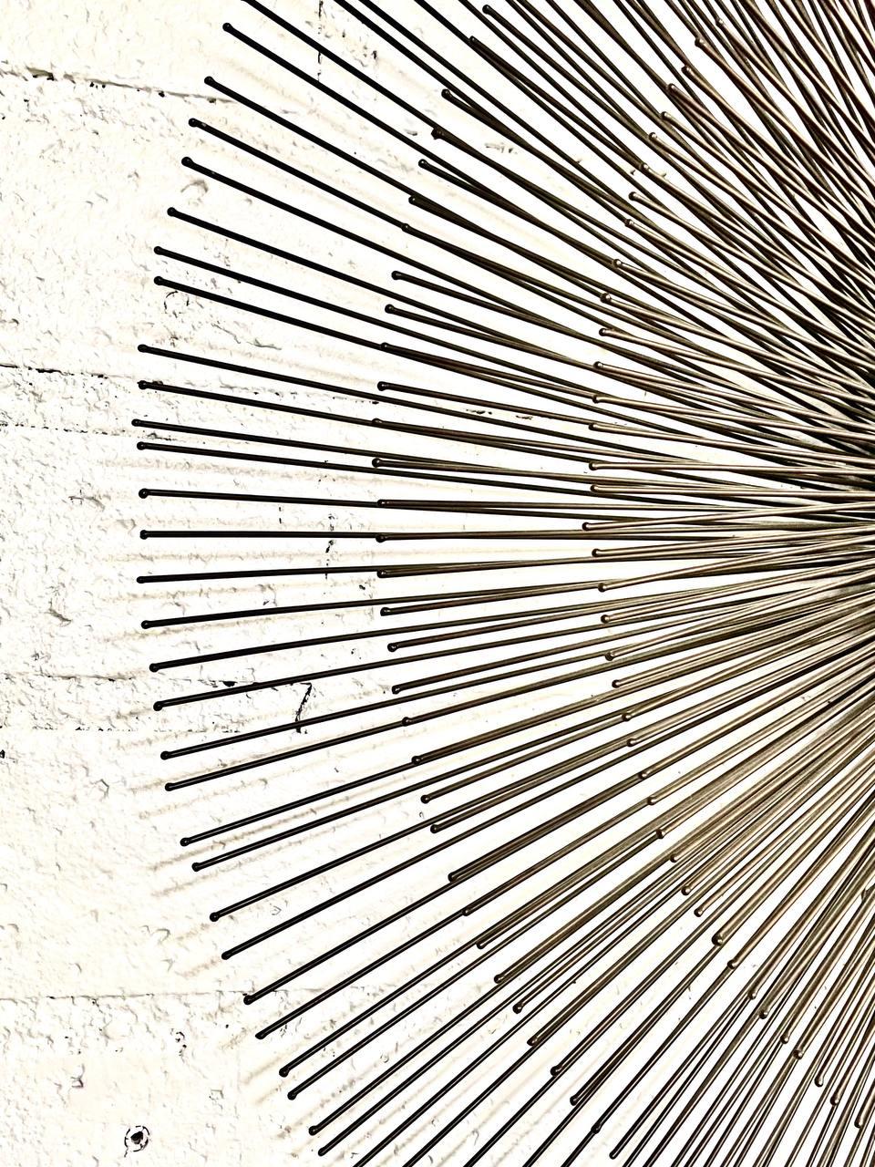Brutalistische Mid-Century-Modern-Wandskulptur mit Sonnenschliff von William Friedle im Angebot 1