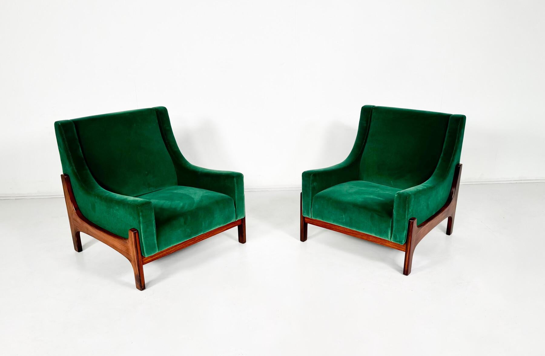 Mid-Century Modern Pair of Mid-Century Italian Armchairs, 1960s For Sale