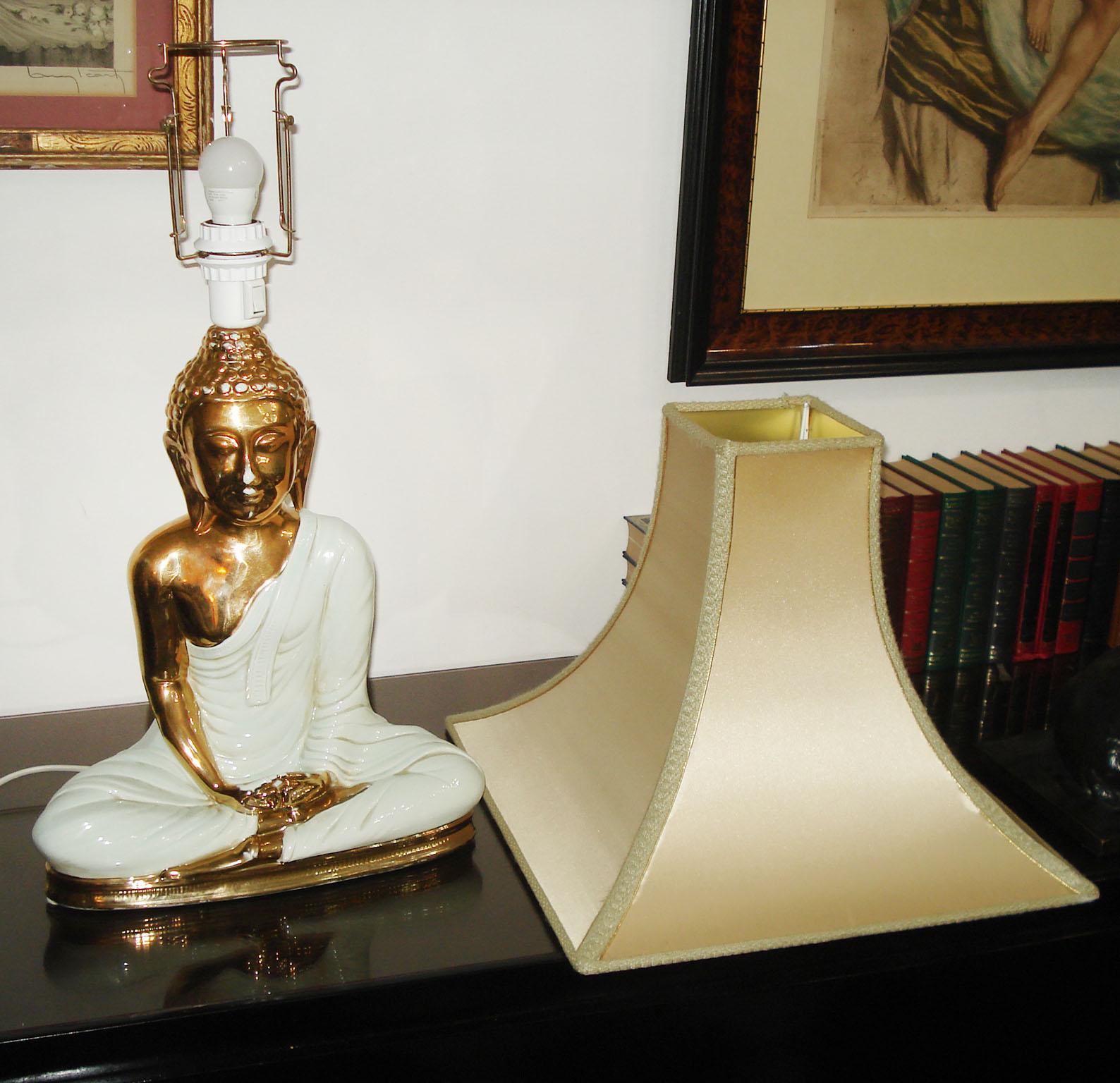 Gilt Hollywood Regency Large Buddha Table Lamp, Italy 1970s