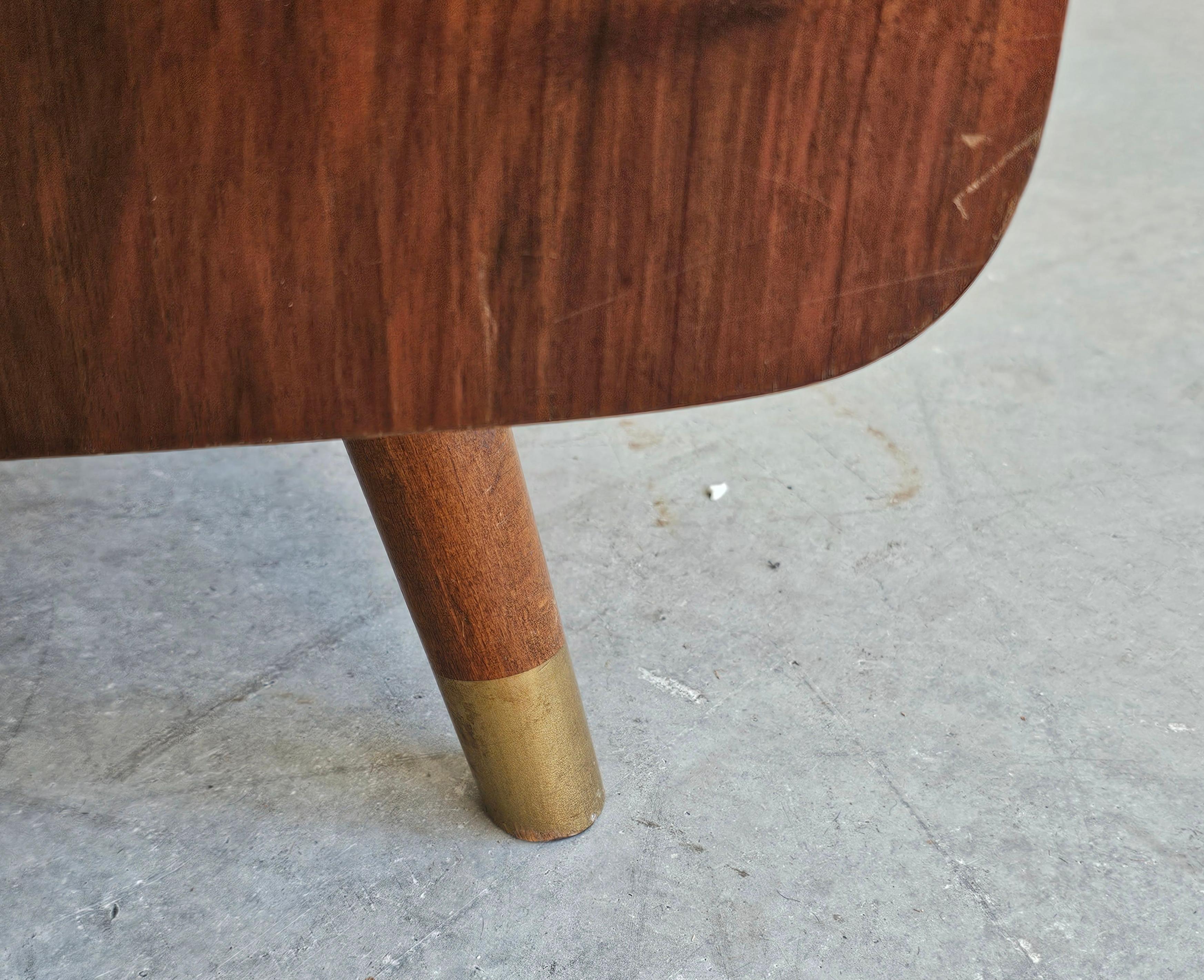 Mid Century Modern Buffet or Vitrine done in walnut, with two compartments For Sale 4