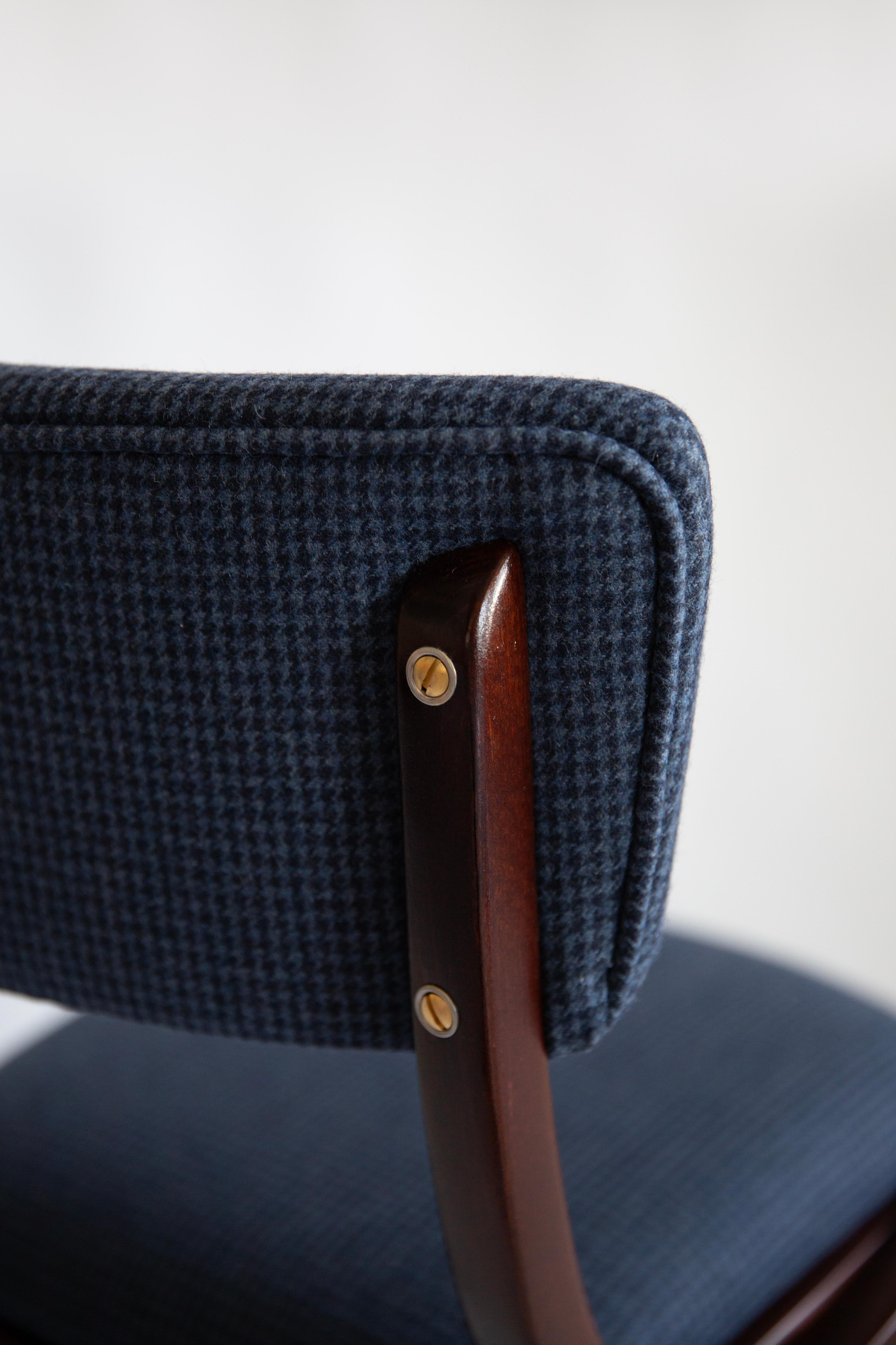 Mid Century Modern Bumerang Chair, Navy Cheerful Check Wool, Poland, 1960s For Sale 4