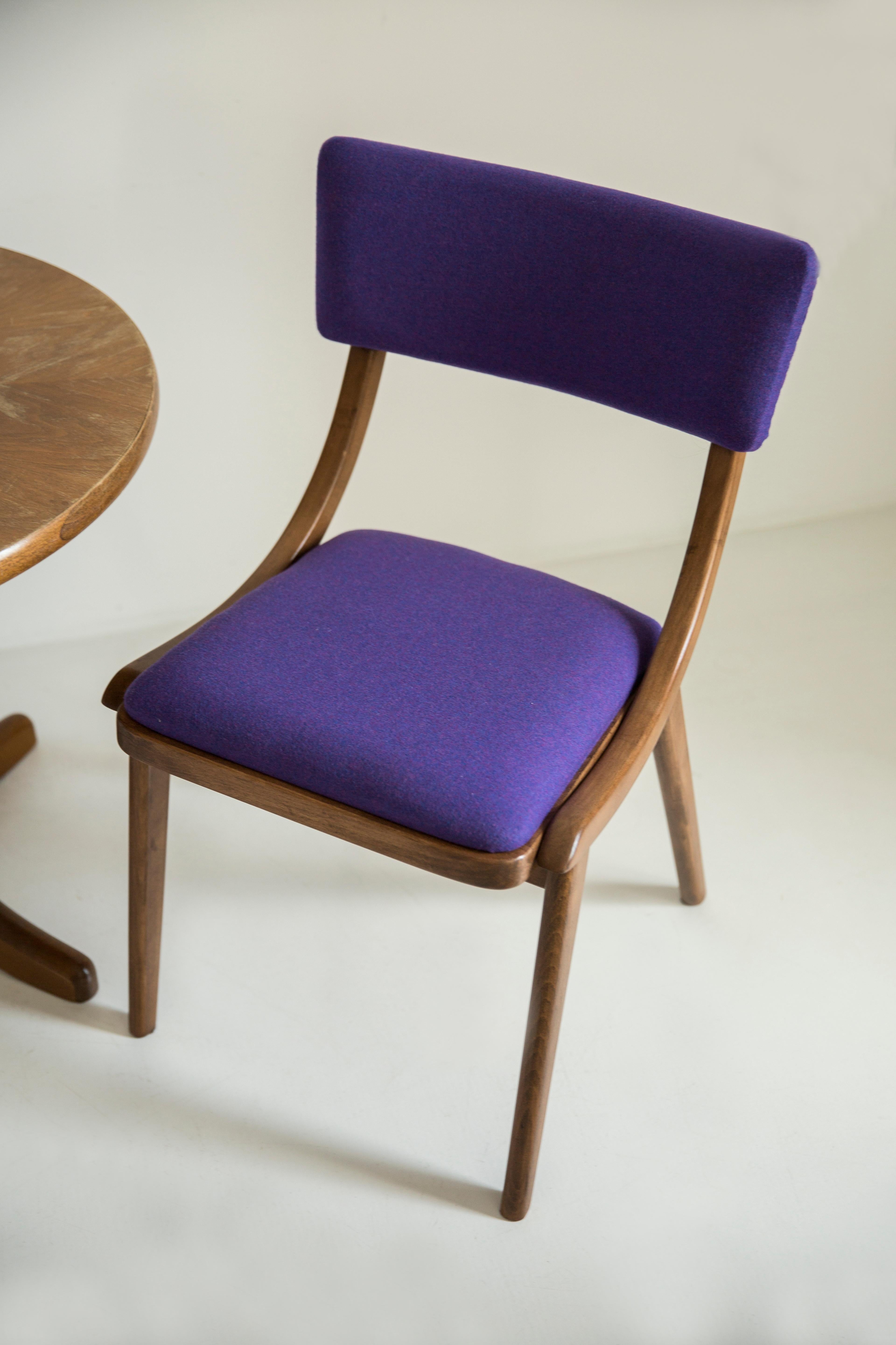 Mid Century Modern Bumerang Chair, Purple Violet Wool, Poland, 1960s For Sale 10