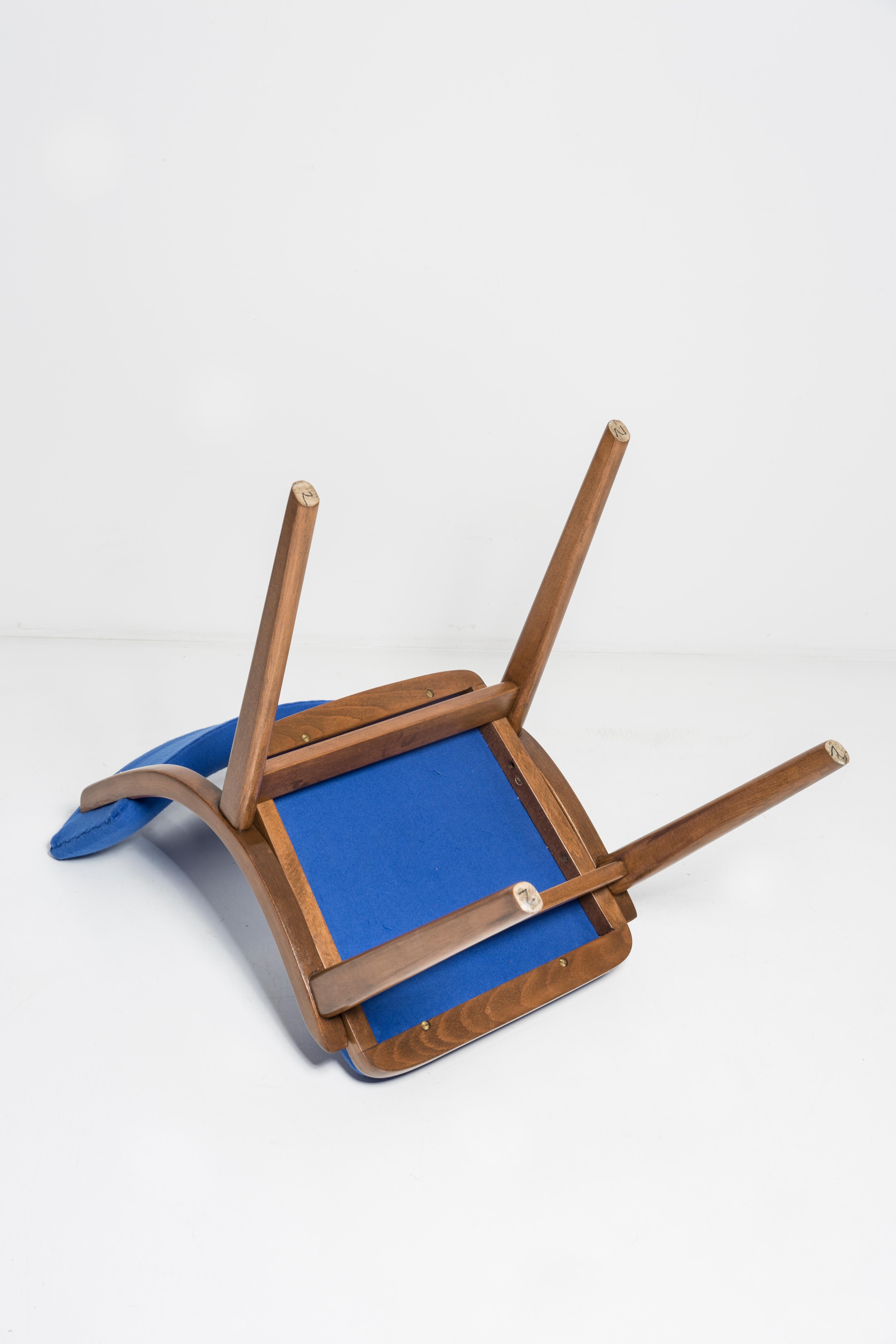 Mid Century Modern Bumerang Chair, Royal Blue Wool, Poland, 1960s For Sale 3