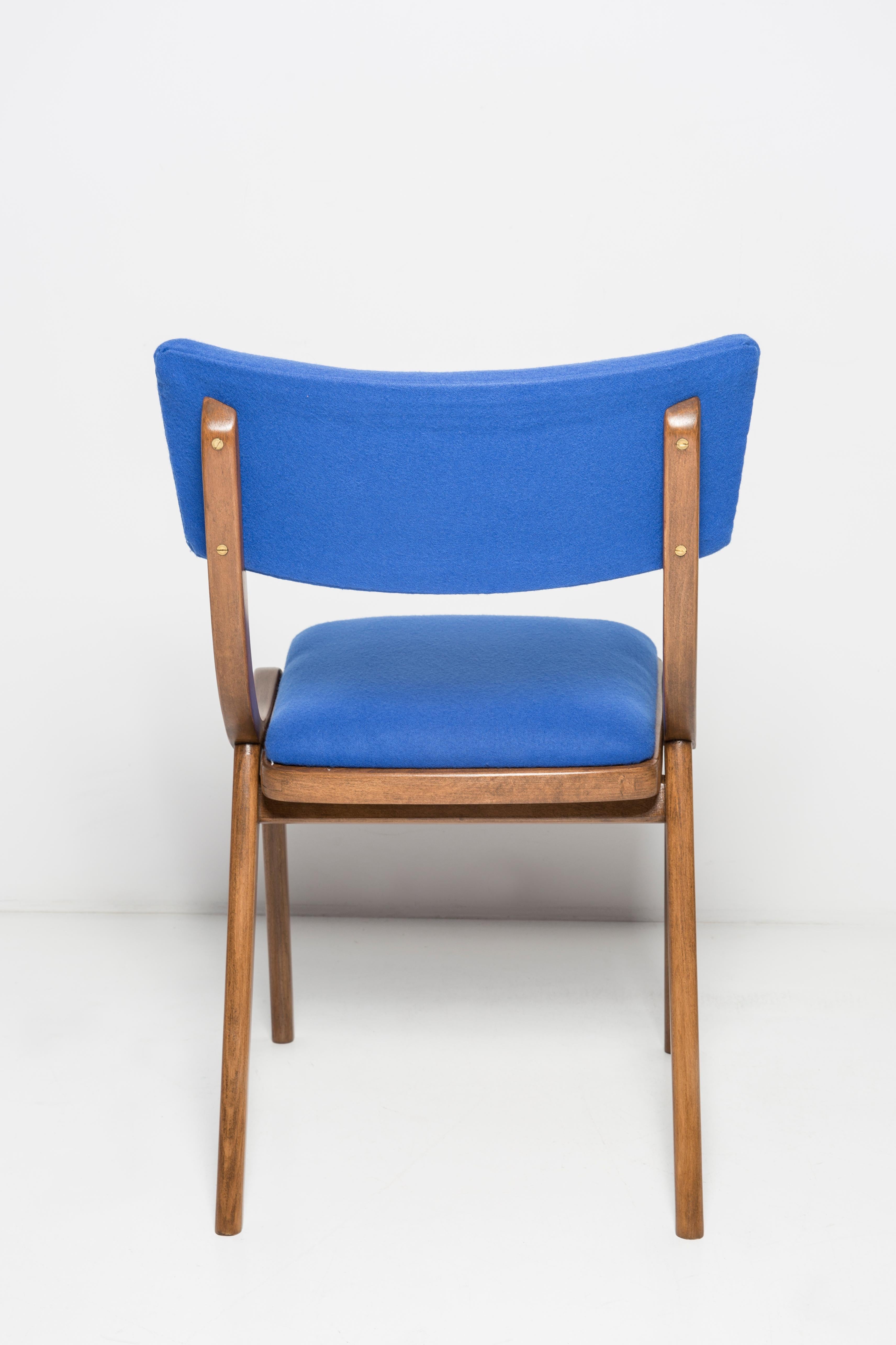 Textile Mid Century Modern Bumerang Chair, Royal Blue Wool, Poland, 1960s For Sale
