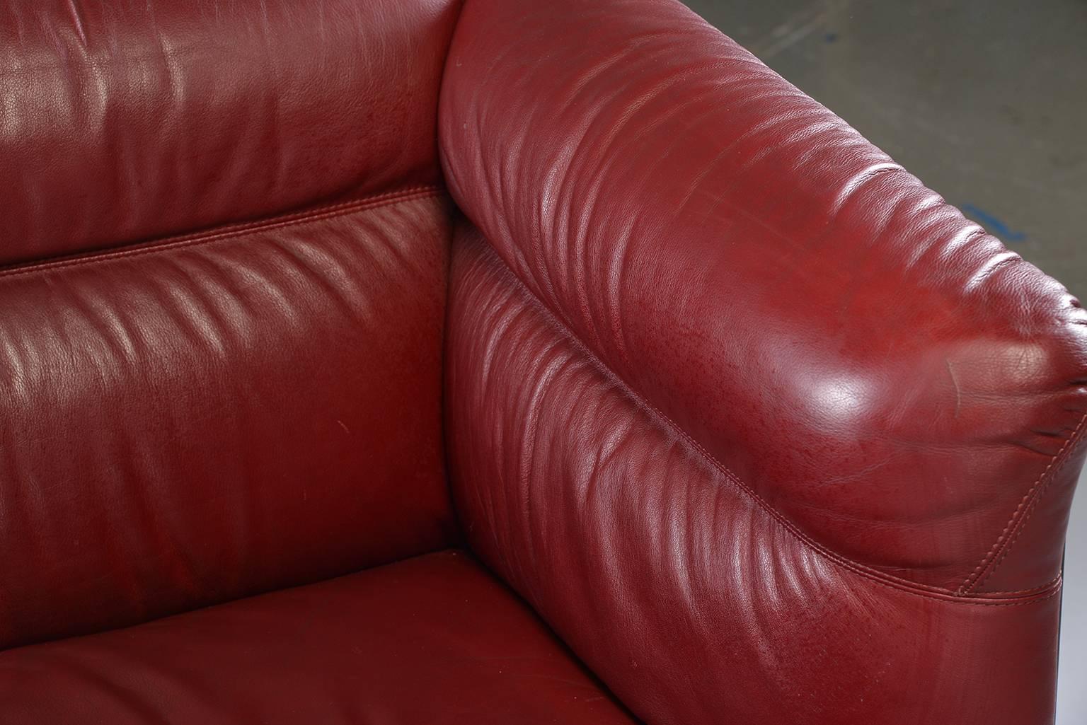 Metal Mid-Century Modern Burgundy Leather Settee