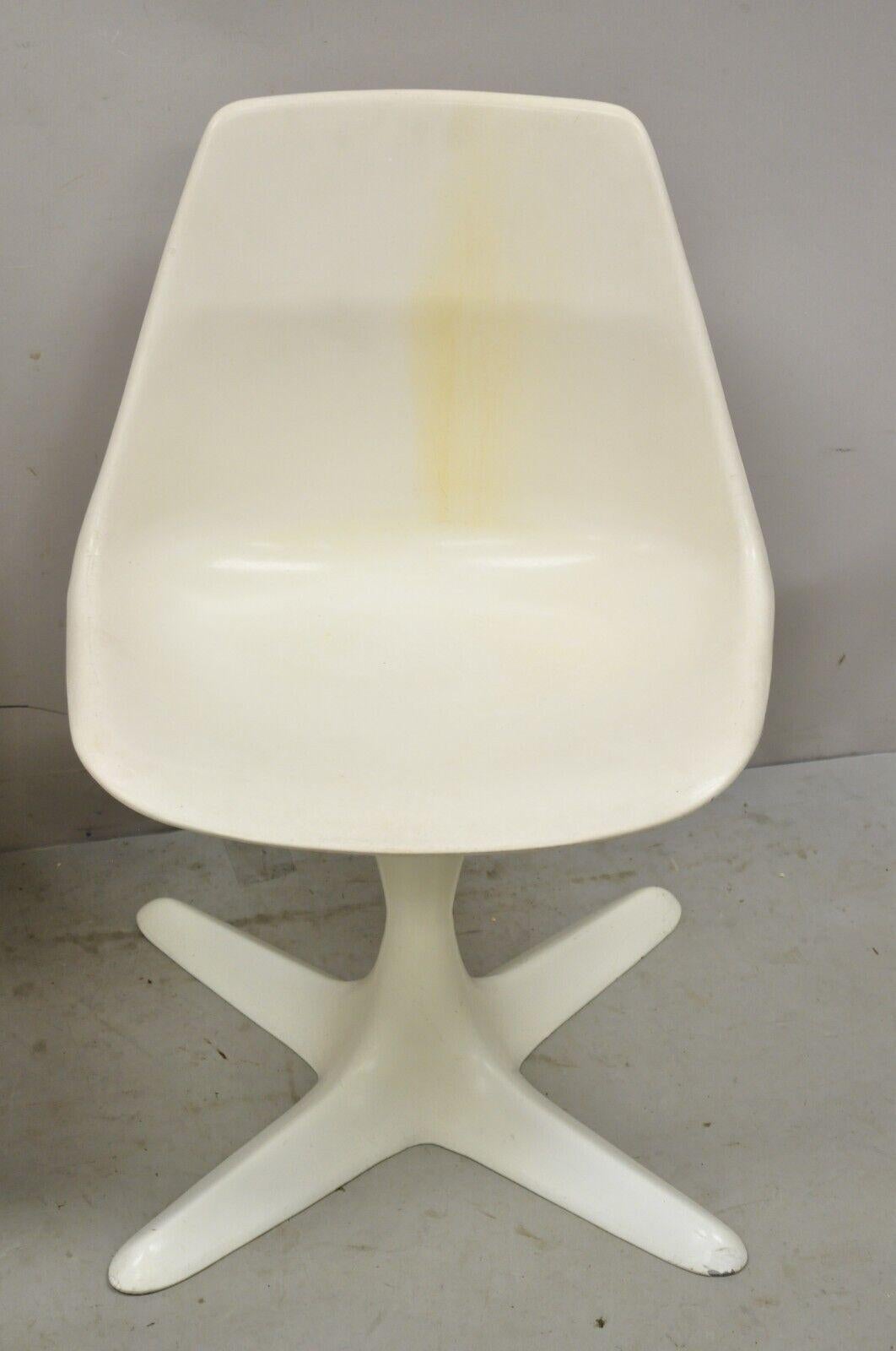 Mid Century Modern Burke Style Propeller Base Small White Swivel Chairs - a Pair In Good Condition In Philadelphia, PA
